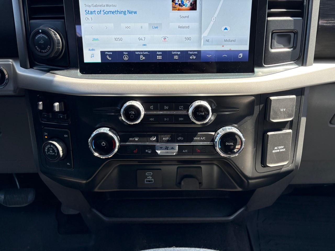 2022 Ford F-150 XLT 4WD SuperCrew 6.5' Box Photo