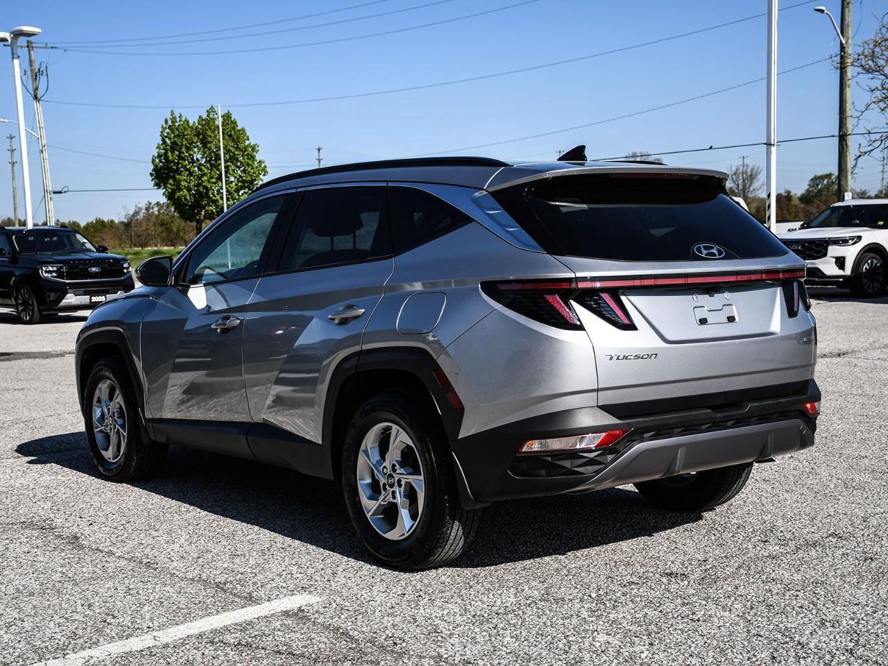 2024 Hyundai Tucson Trend NAV | SUNROOF | HTD SEATS | HTD STEERING | REMOTE START Photo3