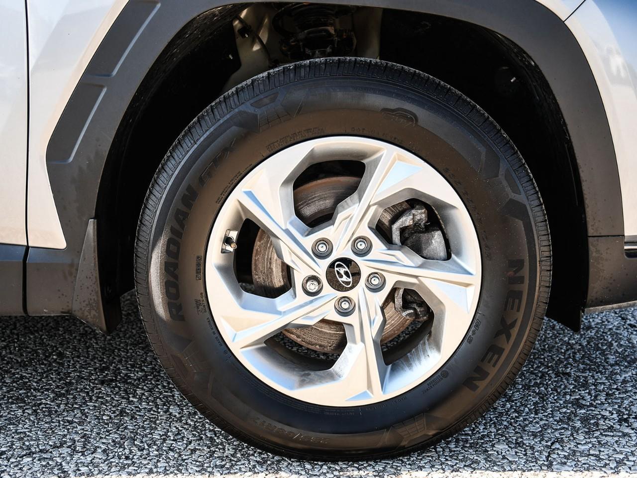 2024 Hyundai Tucson Trend NAV | SUNROOF | HTD SEATS | HTD STEERING | REMOTE START Photo