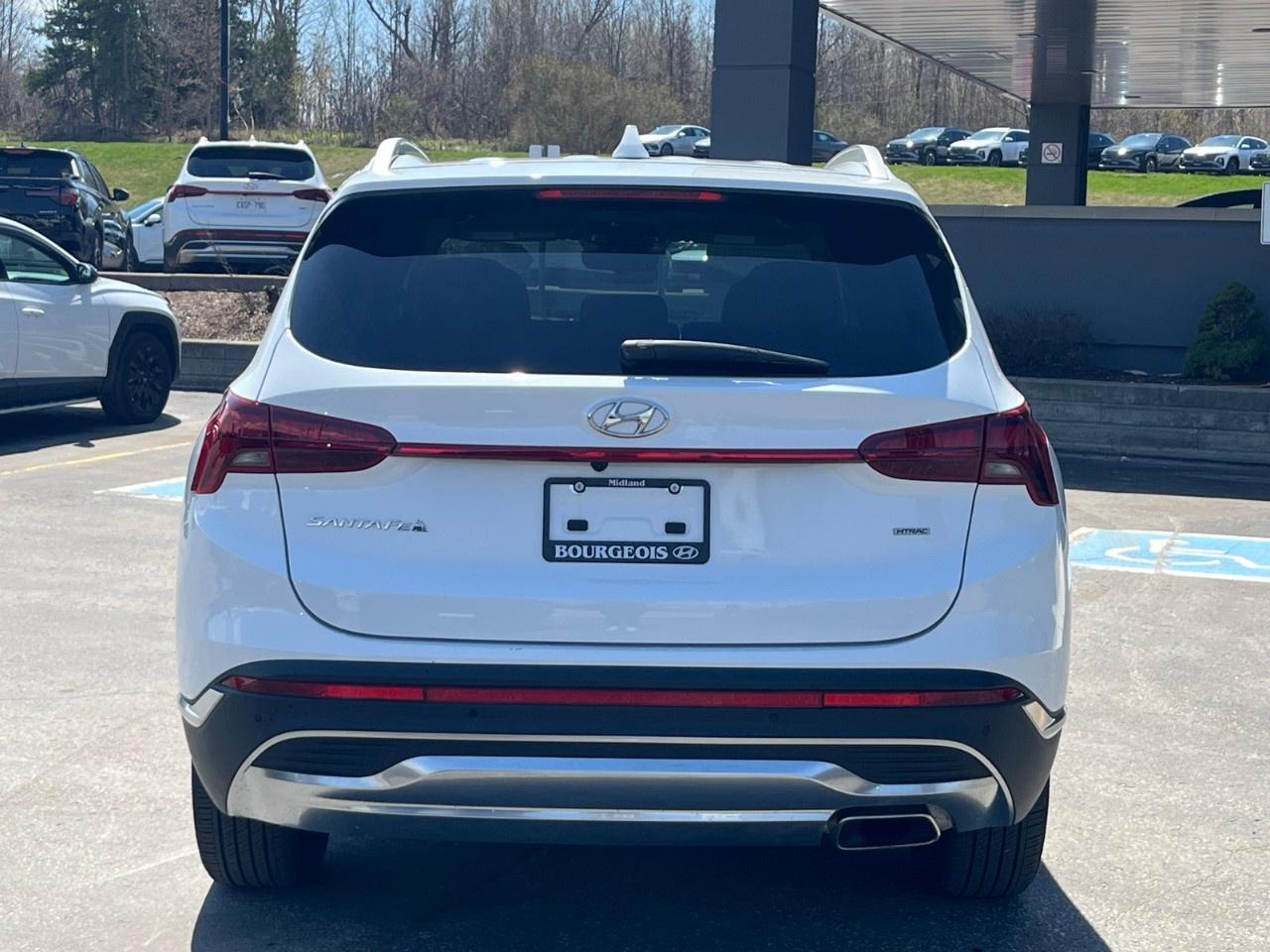 2023 Hyundai Santa Fe Preferred AWD Photo