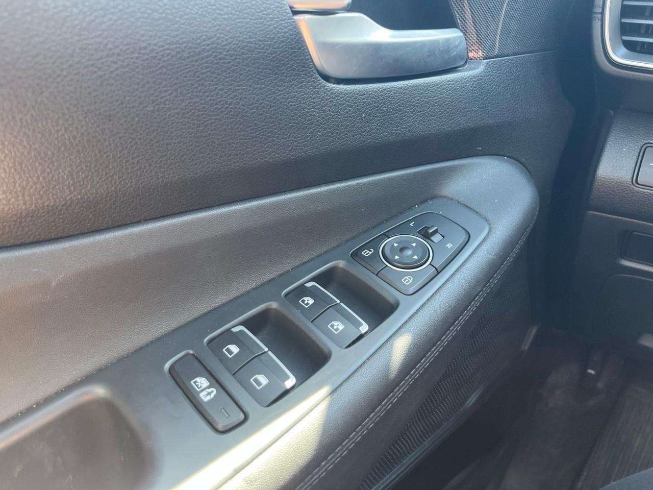 2023 Hyundai Santa Fe Preferred AWD Photo