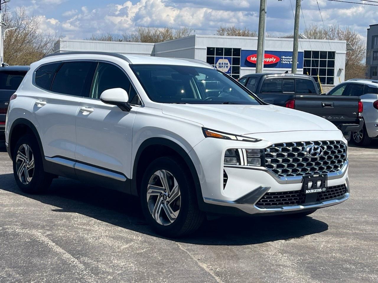 2023 Hyundai Santa Fe Preferred AWD Photo