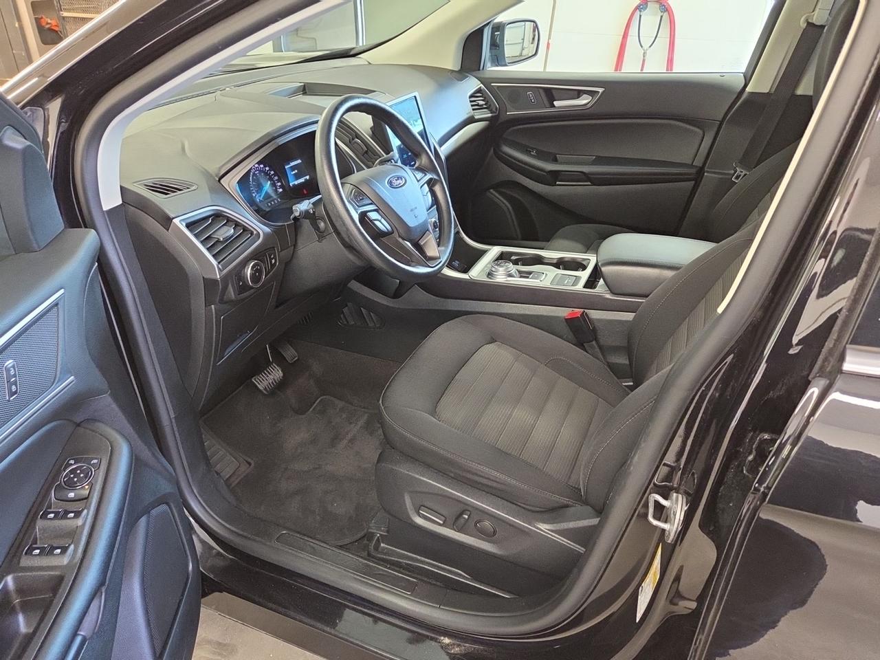 2024 Ford Edge SEL Photo