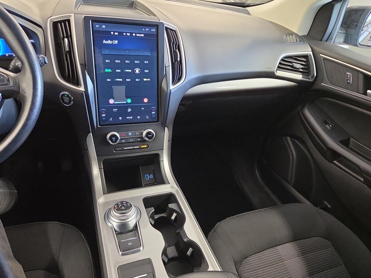 2024 Ford Edge SEL Photo