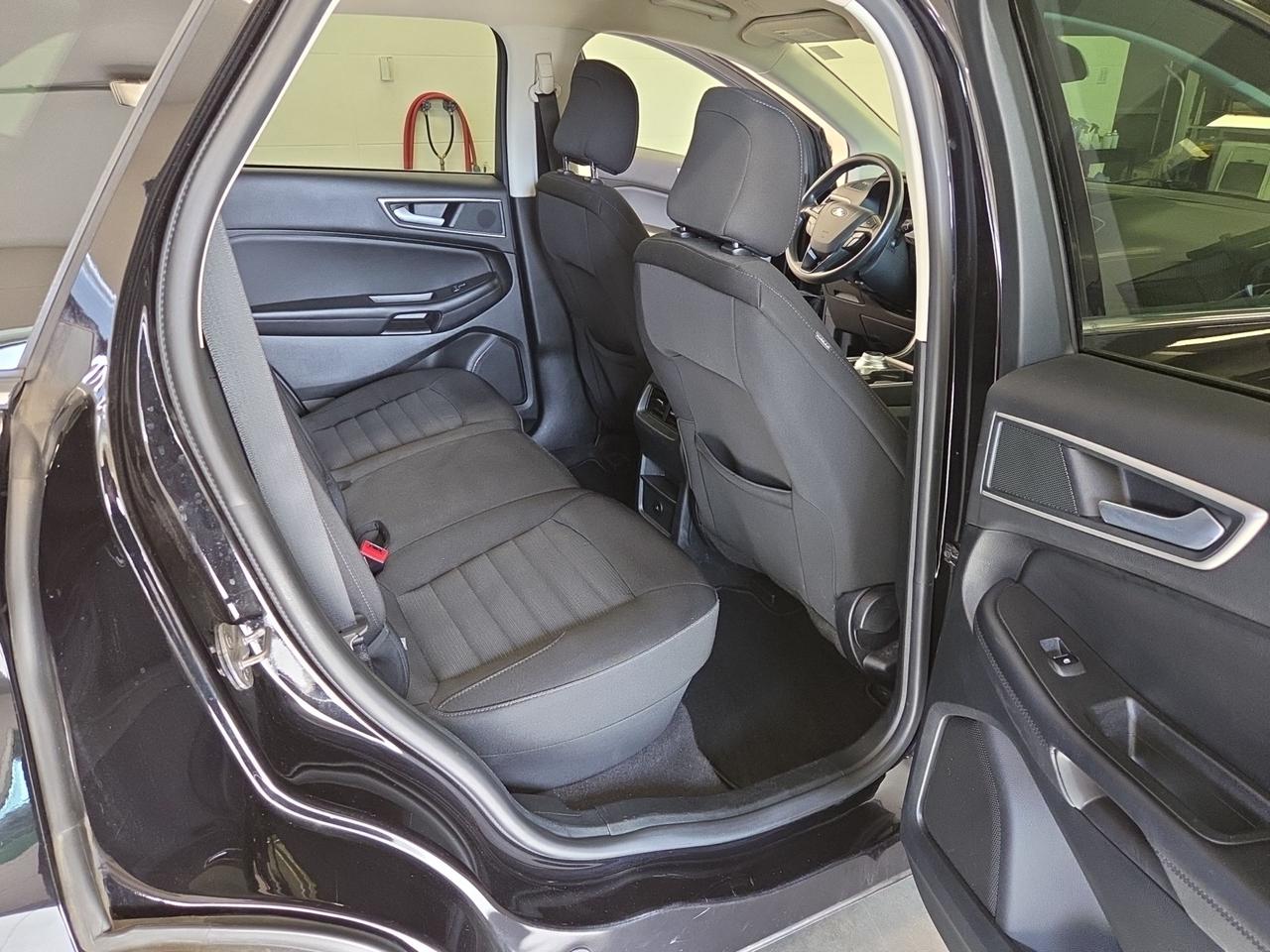2024 Ford Edge SEL Photo