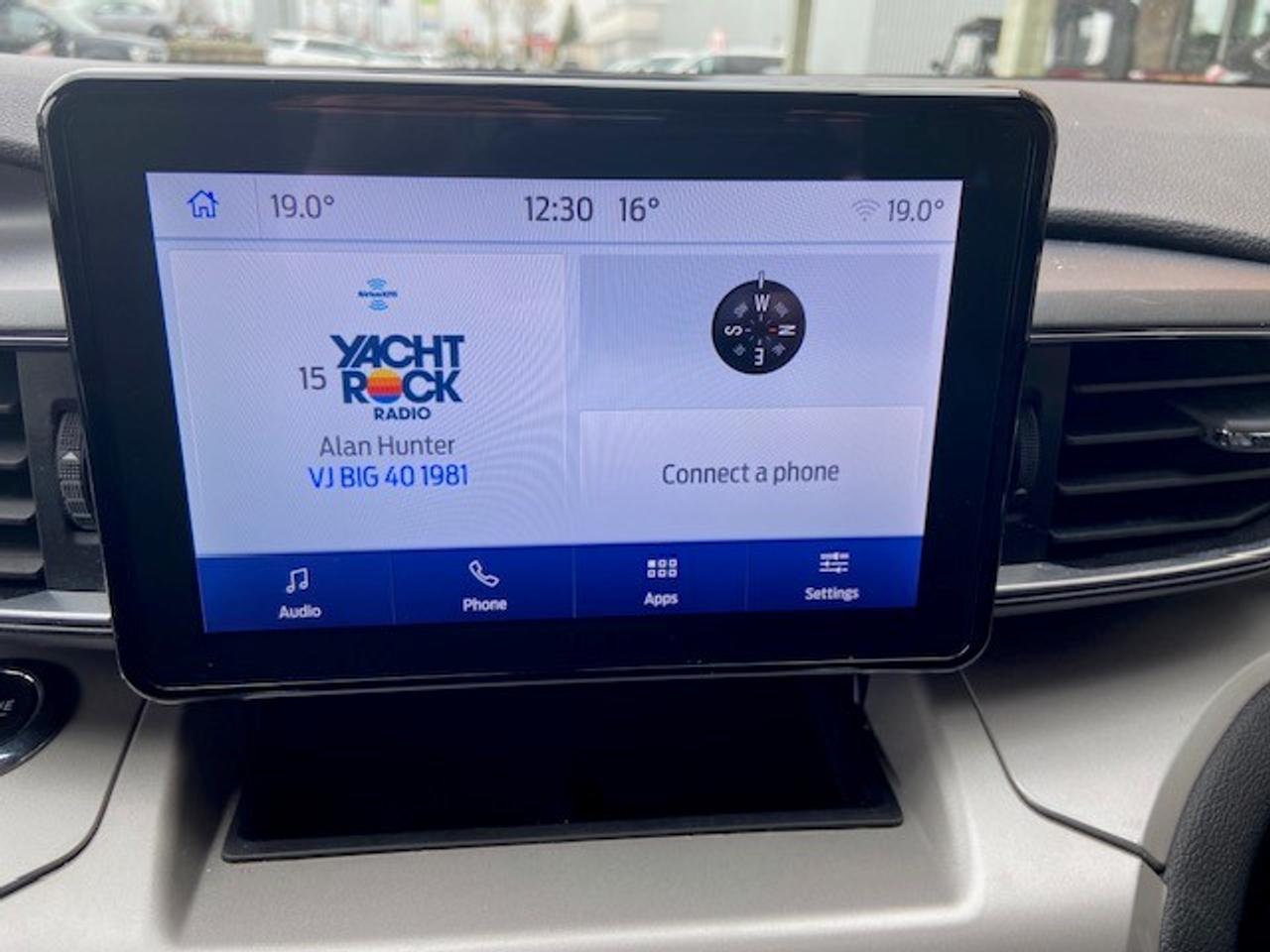2024 Ford Explorer XLT 4WD Photo