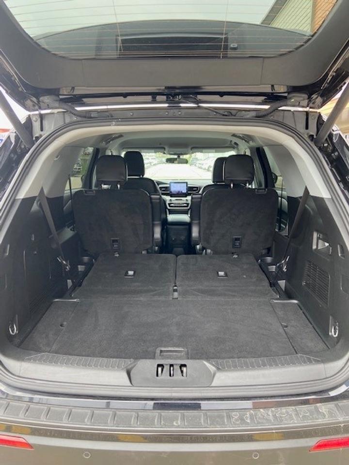 2024 Ford Explorer XLT Photo