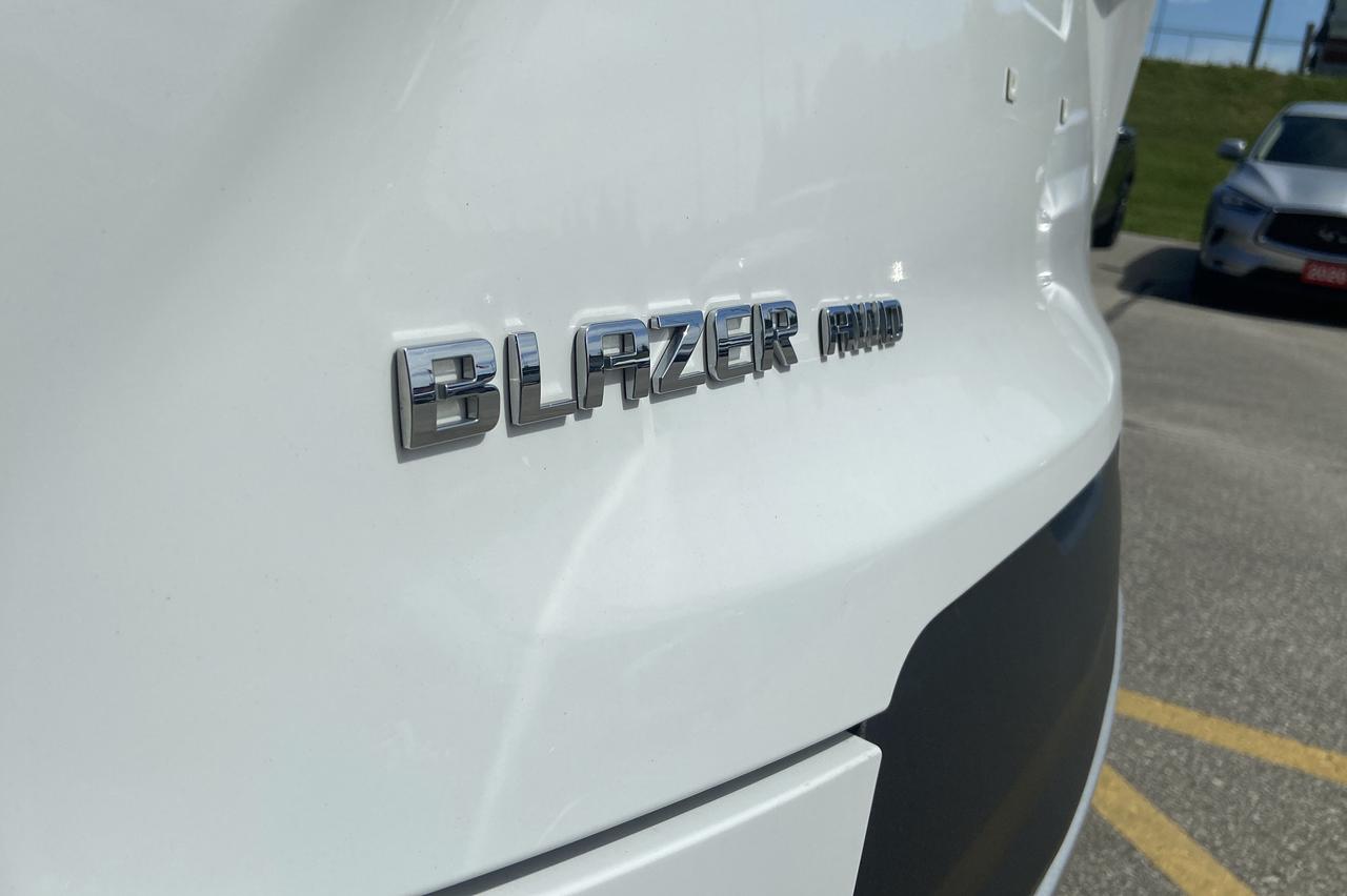 2023 Chevrolet Blazer LT Photo