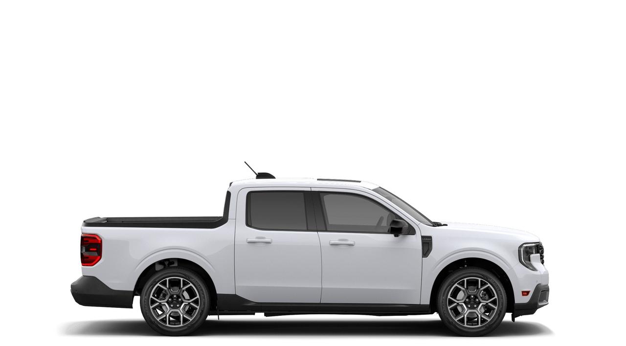 2026 Ford Maverick Lariat AWD SuperCrew Photo4