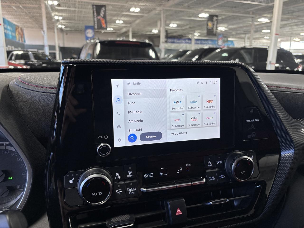 2023 Toyota Highlander XSE|AWD|REDLEATHER|7PASSENGER|BACKUPCAM|SUNROOF|++ Photo