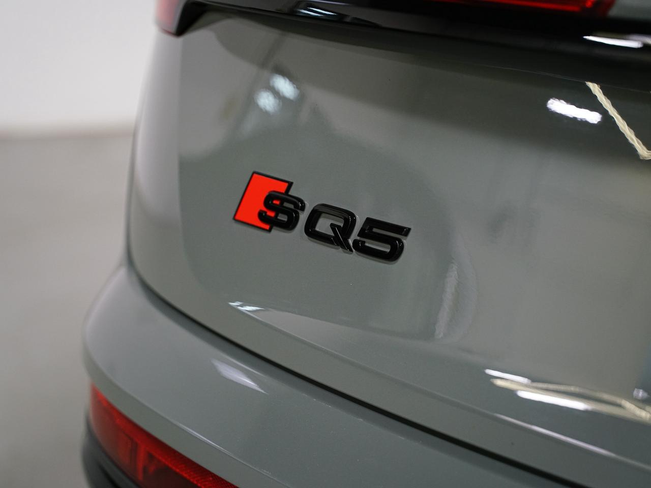 2022 Audi SQ5 Sportback TECHNIK | S-LINE | CARBON TRIM | HUD | CARPLAY Photo