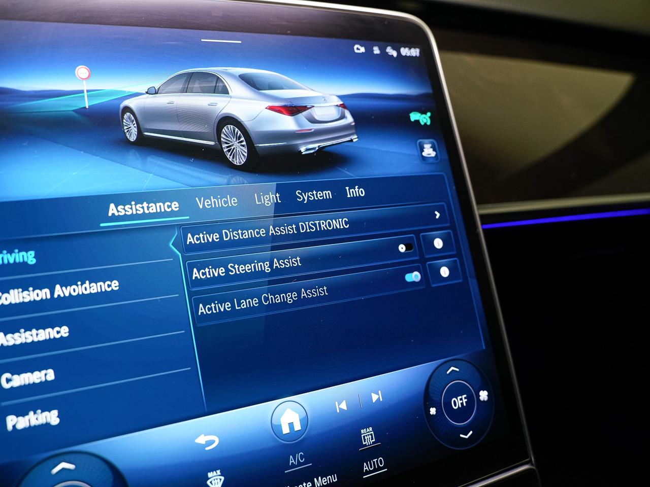 2021 Mercedes-Benz S-Class 580 | AMG PKG | PREMIUM | HUD | 20 IN Photo