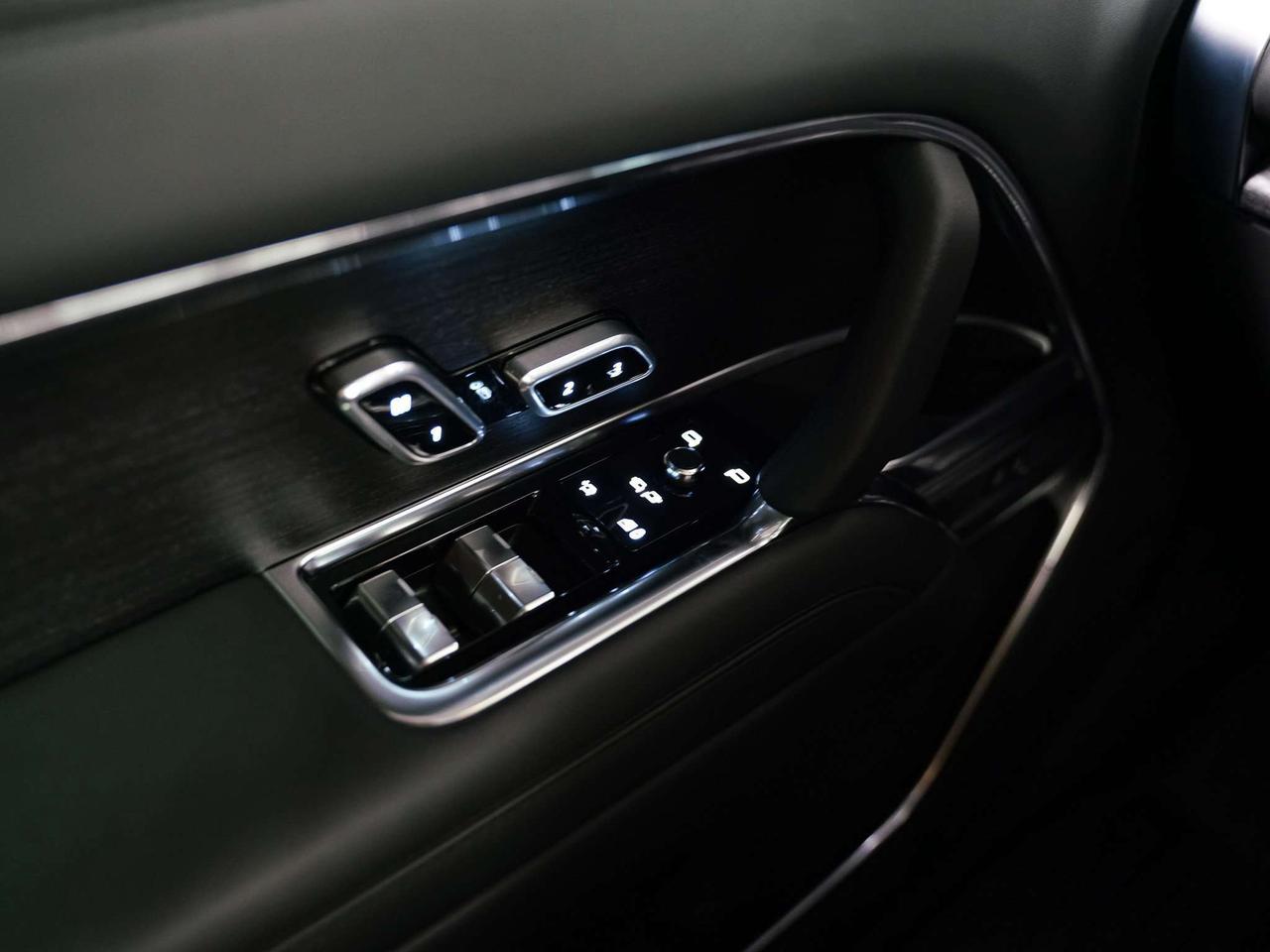 2025 Land Rover Range Rover P530 | MERIDIAN | PANO | 23 IN Photo