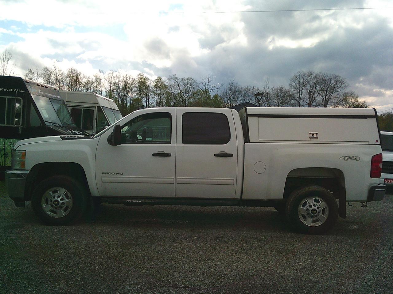 2014 Chevrolet Silverado 2500 HD 4WD Crew Cab  LT Photo