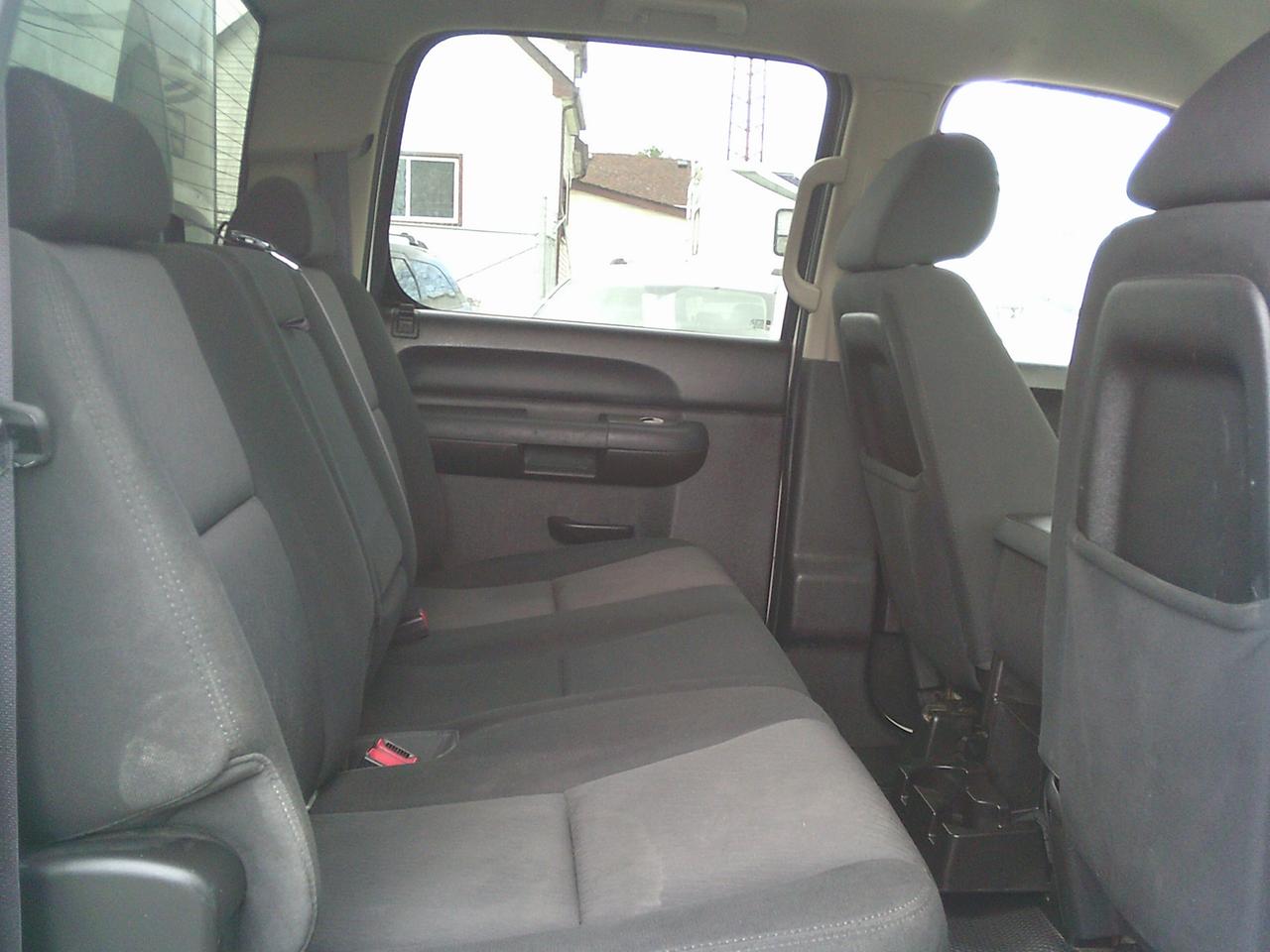 2014 Chevrolet Silverado 2500 HD 4WD Crew Cab  LT Photo