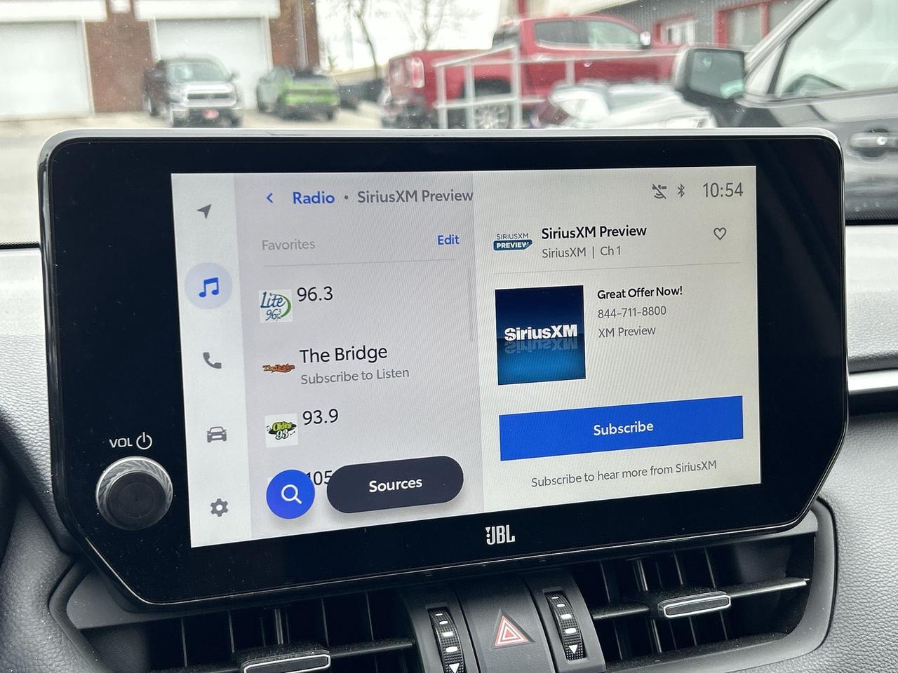 2024 Toyota RAV4 HYBRID LIMITED AWD | LEATHER | SUNROOF | CARPLAY Photo
