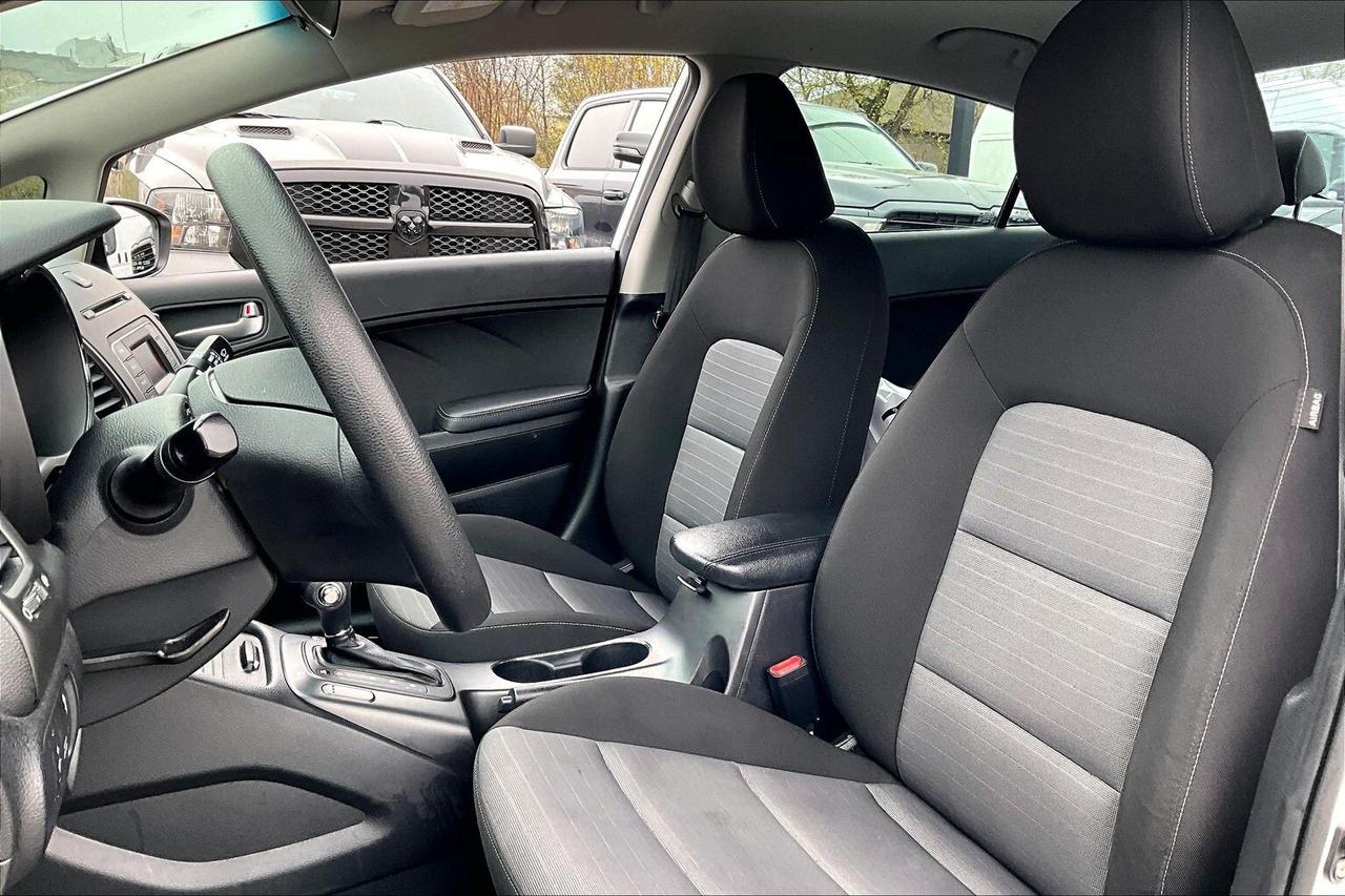 2015 Kia Forte LX Sedan | AS IS | FWD Photo