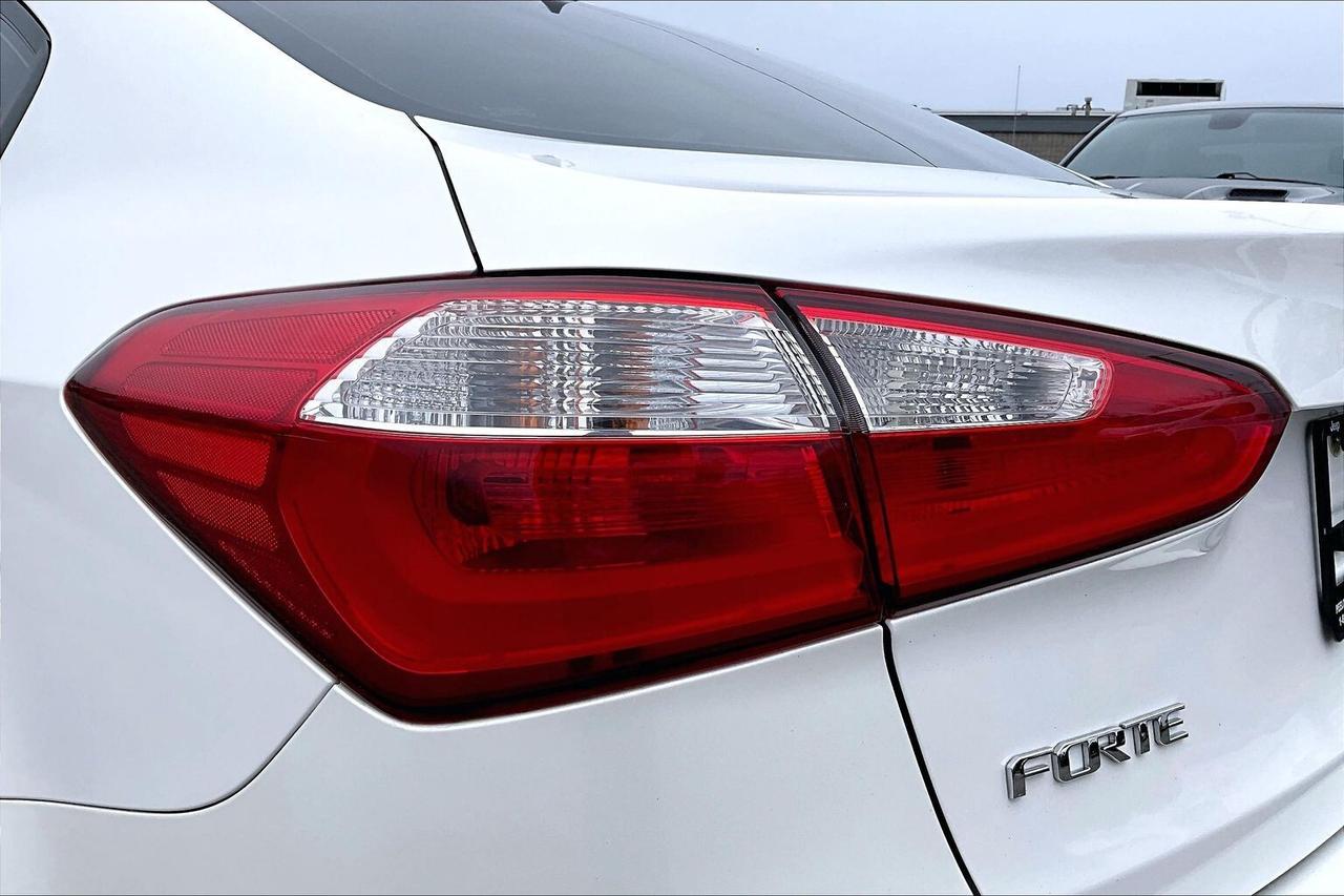 2015 Kia Forte LX Sedan | AS IS | FWD Photo