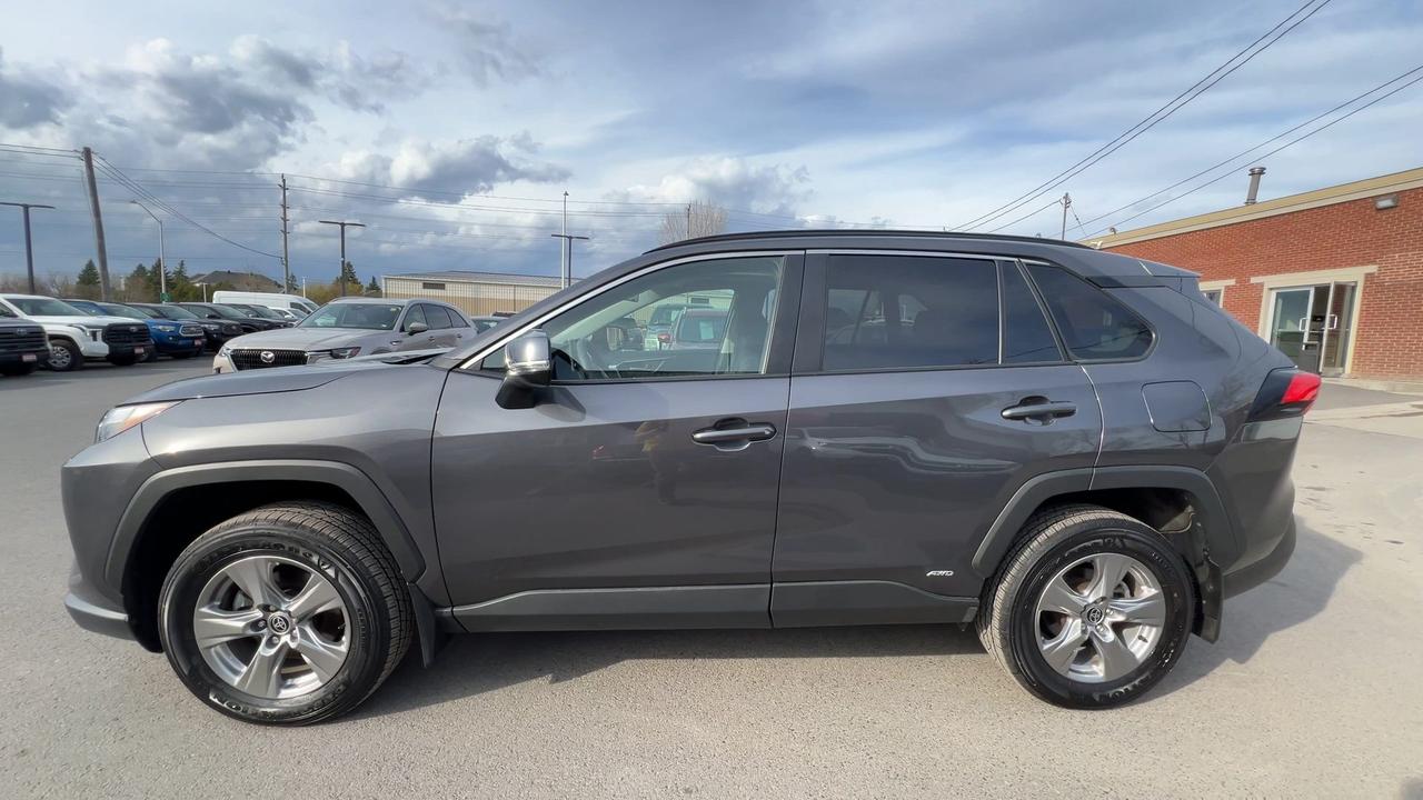 2025 Toyota RAV4 >>JUST SOLD Photo4