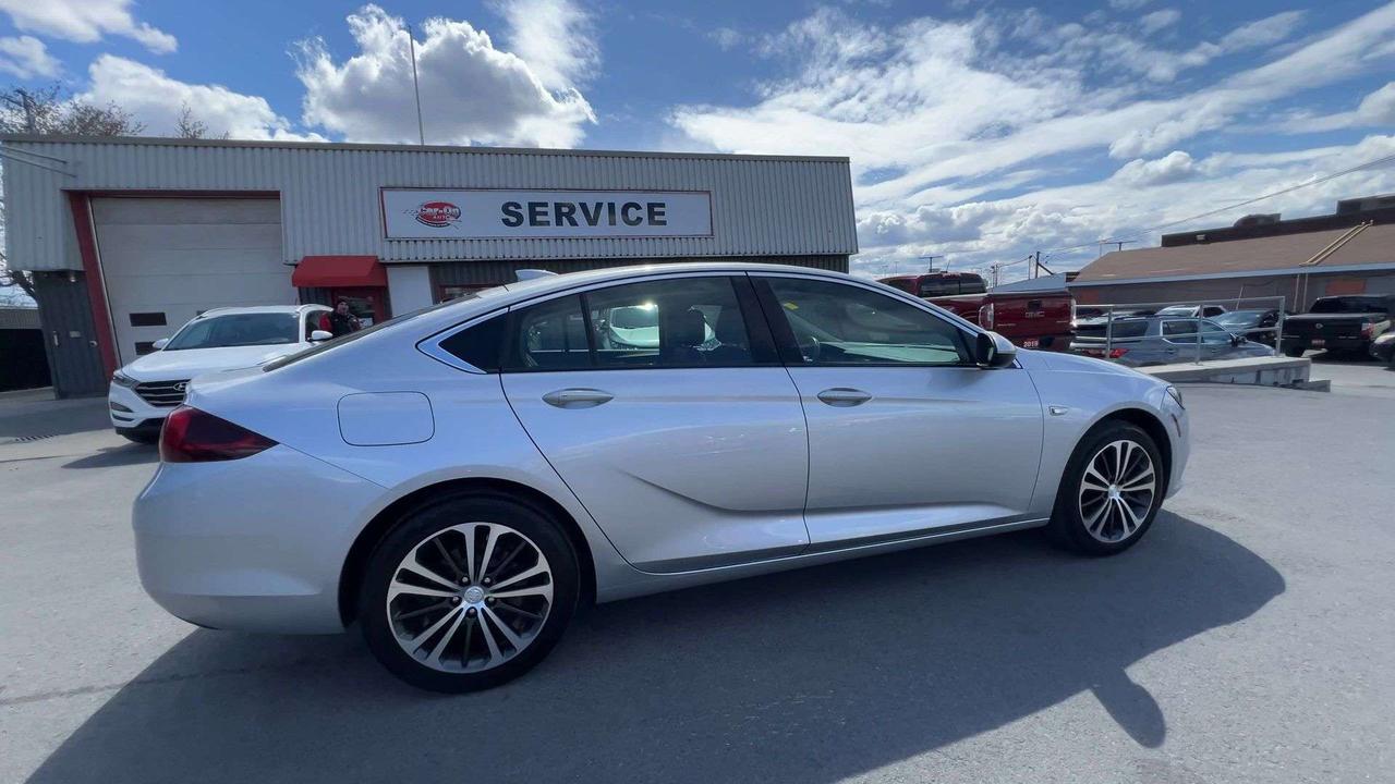 2019 Buick Regal LEATHER | CARPLAY | REMOTE START |ALLOYS | A/C Photo