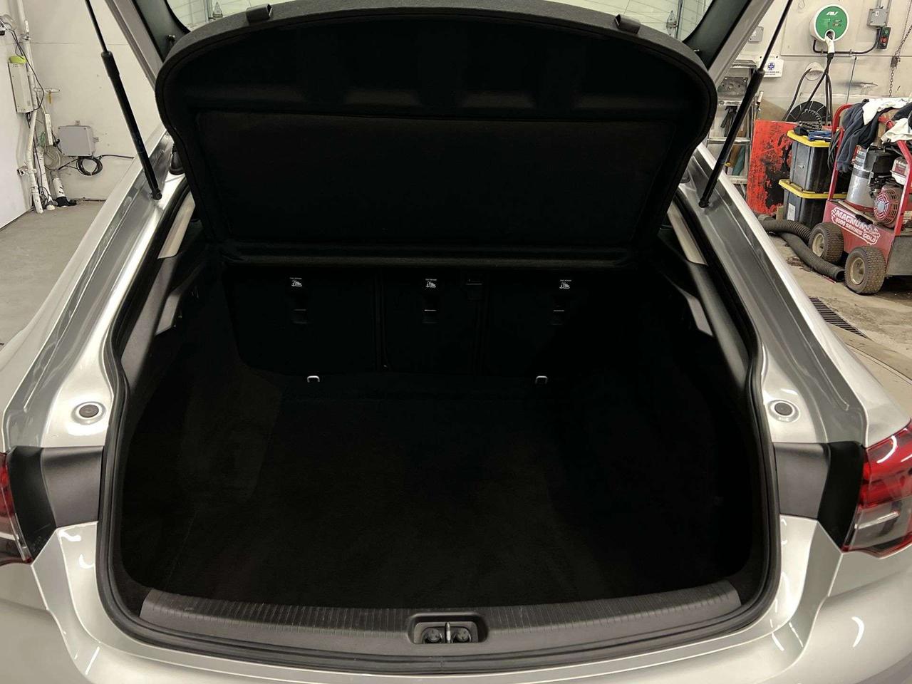 2019 Buick Regal LEATHER | CARPLAY | REMOTE START |ALLOYS | A/C Photo