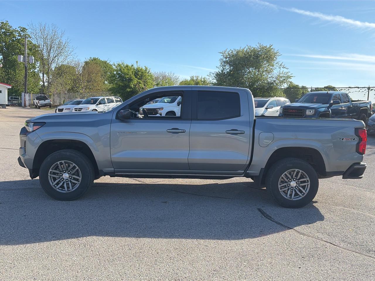 2023 Chevrolet Colorado LT, SUNROOF, REMOTE START, CLEAN CARFAX! Photo