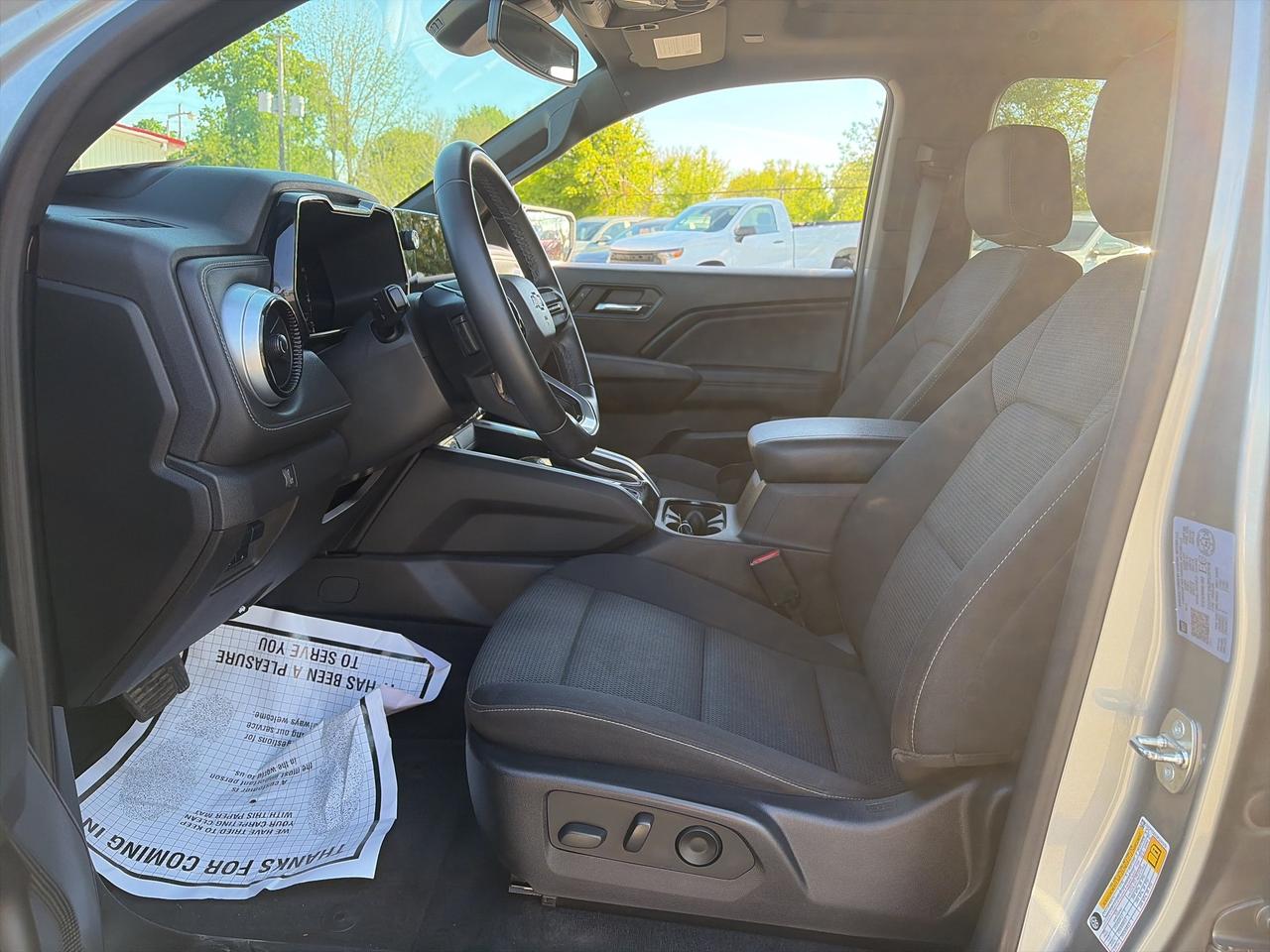 2023 Chevrolet Colorado LT, SUNROOF, REMOTE START, CLEAN CARFAX! - Photo #11