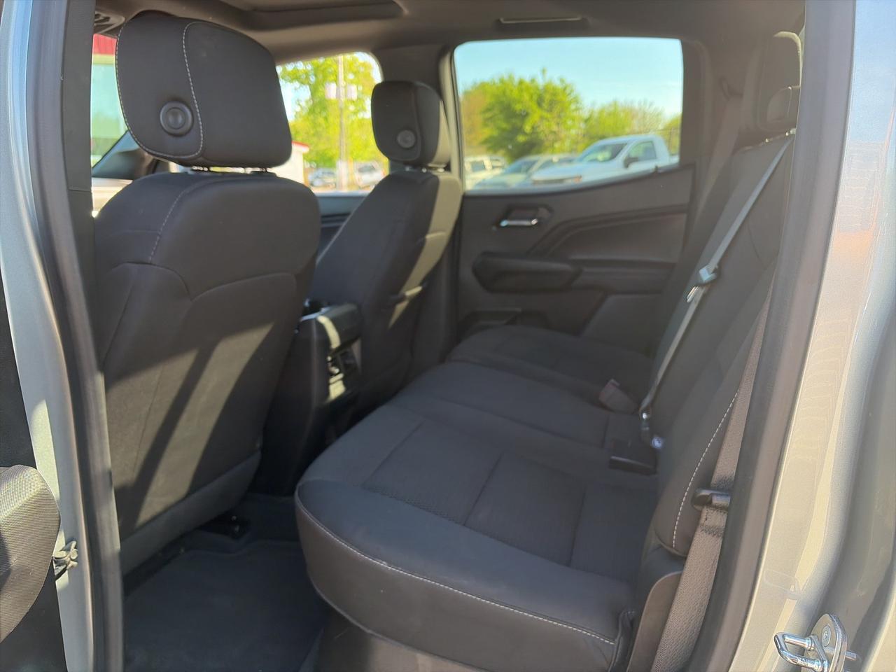 2023 Chevrolet Colorado LT, SUNROOF, REMOTE START, CLEAN CARFAX! Photo