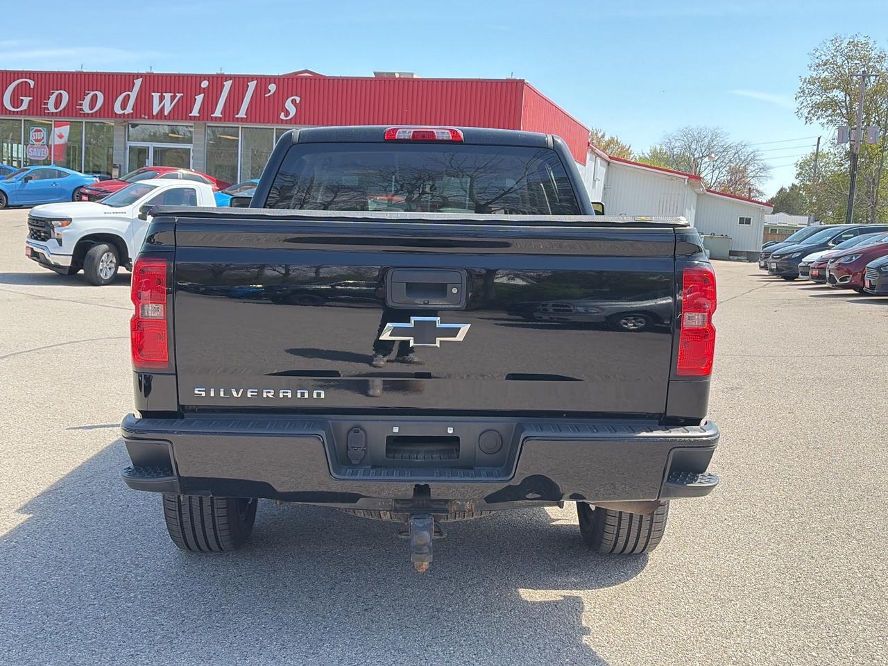 2018 Chevrolet Silverado 1500 CUSTOM, 6 PASSENGER, BACK UP CAMERA! - Photo #5