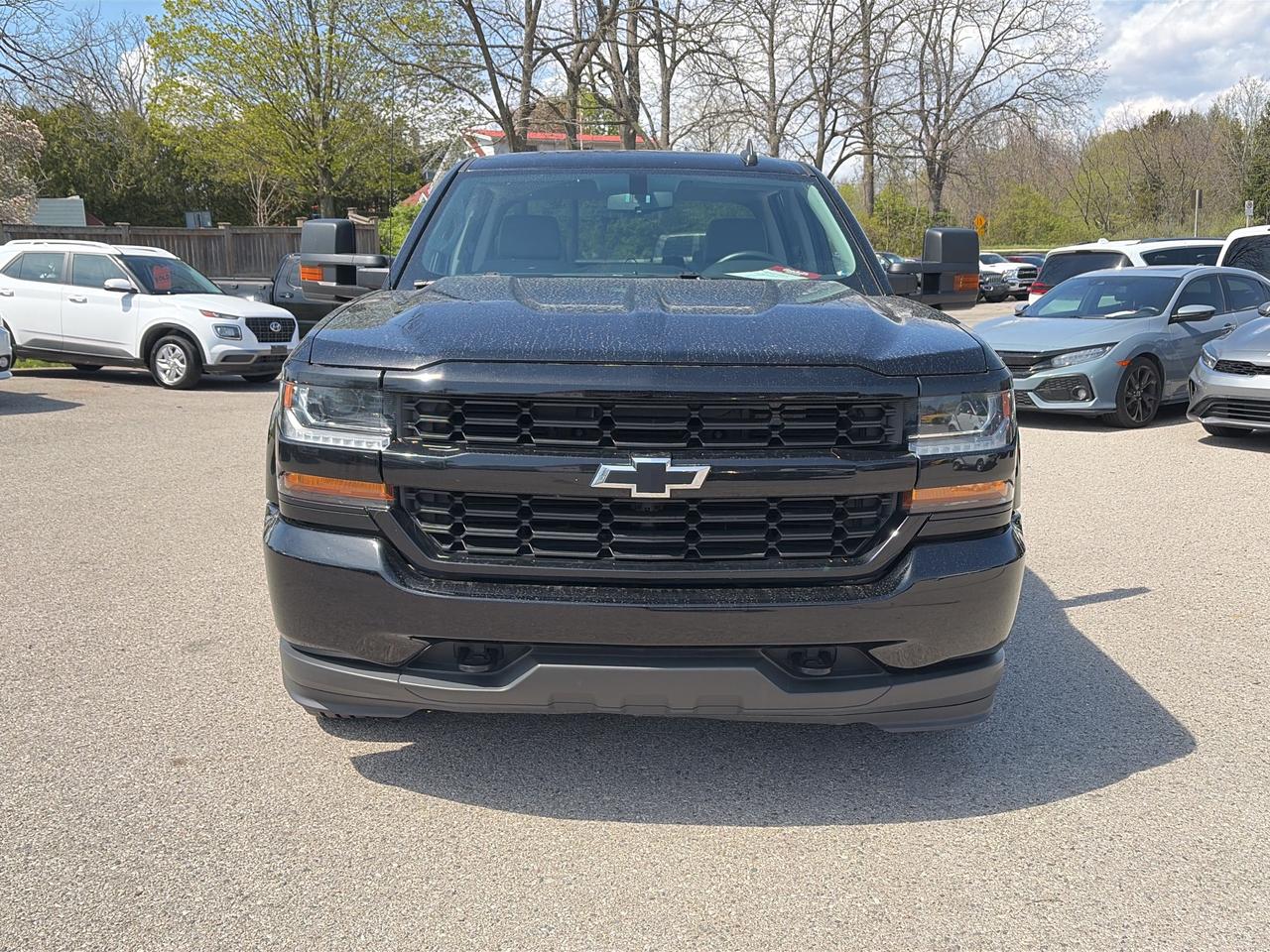 2018 Chevrolet Silverado 1500 CUSTOM, 6 PASSENGER, BACK UP CAMERA! - Photo #9