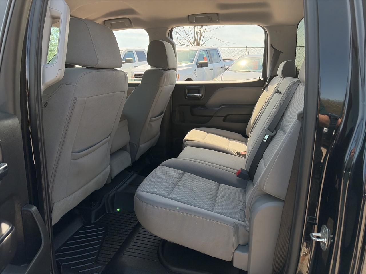 2018 Chevrolet Silverado 1500 CUSTOM, 6 PASSENGER, BACK UP CAMERA! - Photo #12