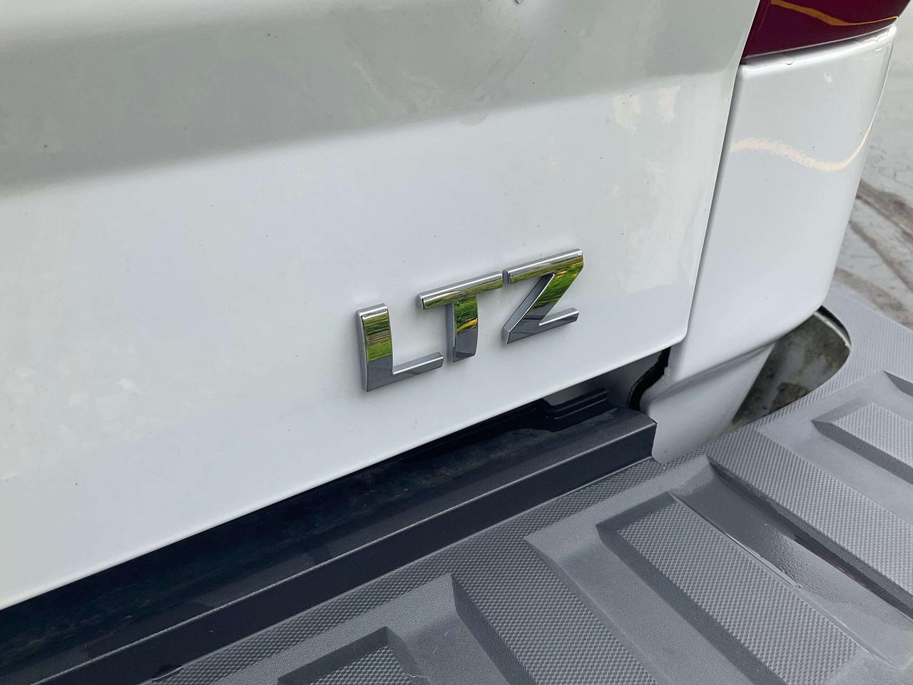 2018 Chevrolet Silverado 1500 2LZ Photo