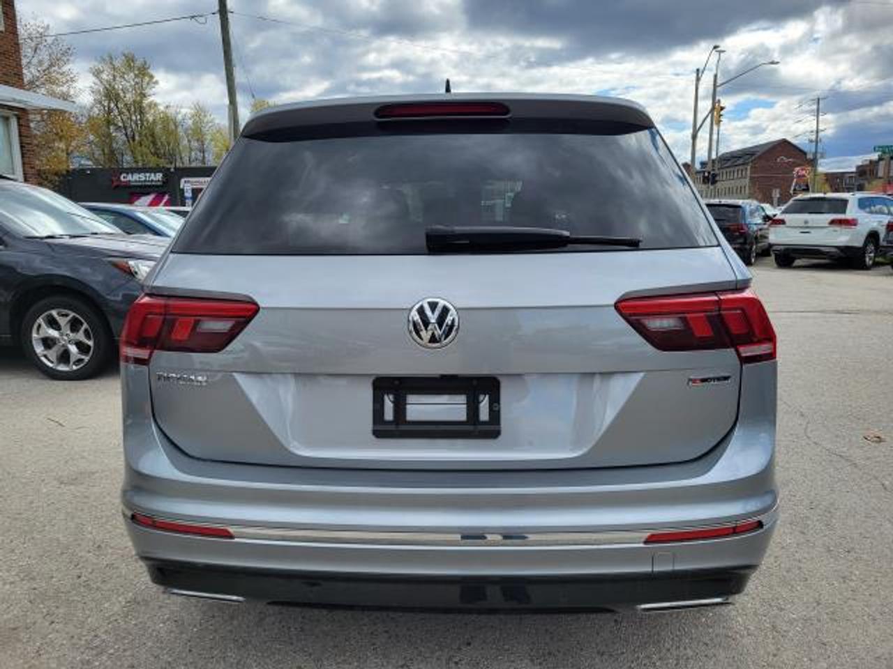 2021 Volkswagen Tiguan RLINE Photo4