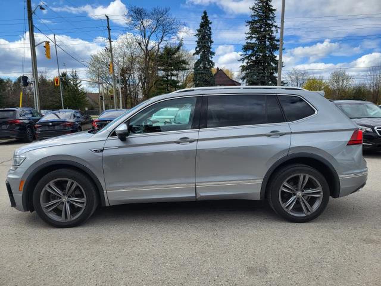 2021 Volkswagen Tiguan RLINE Photo