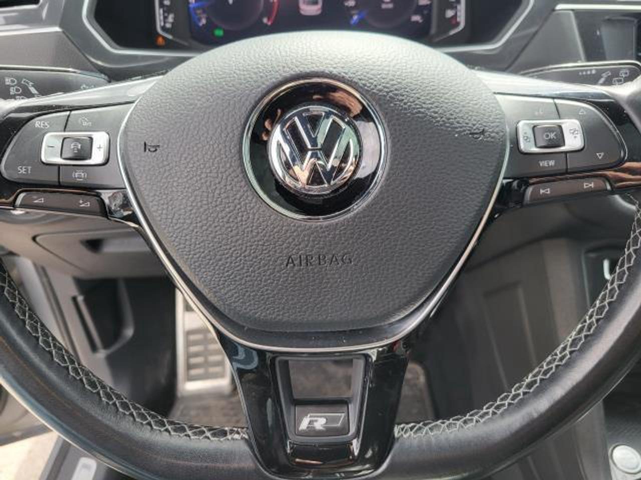 2021 Volkswagen Tiguan RLINE Photo