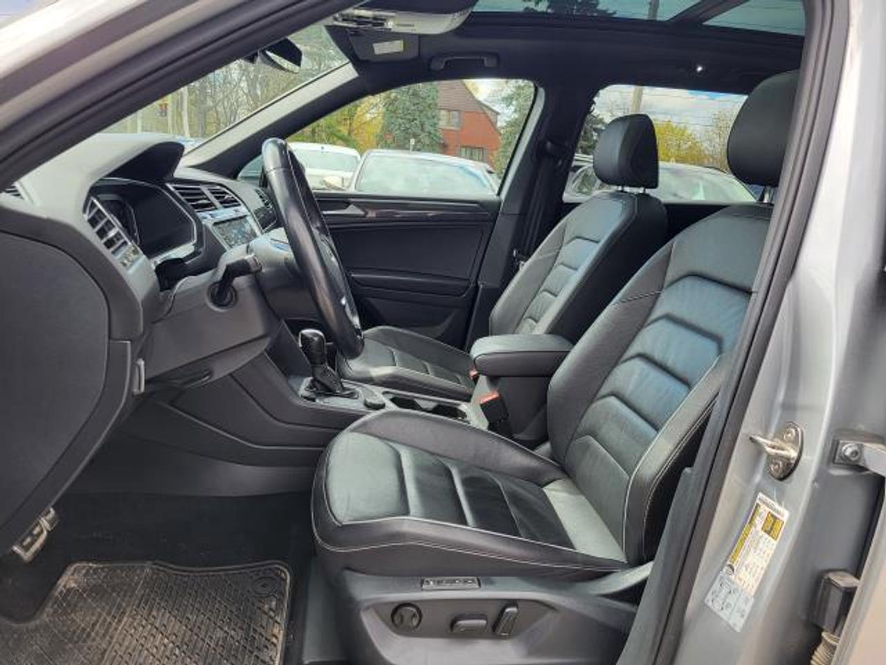 2021 Volkswagen Tiguan RLINE Photo