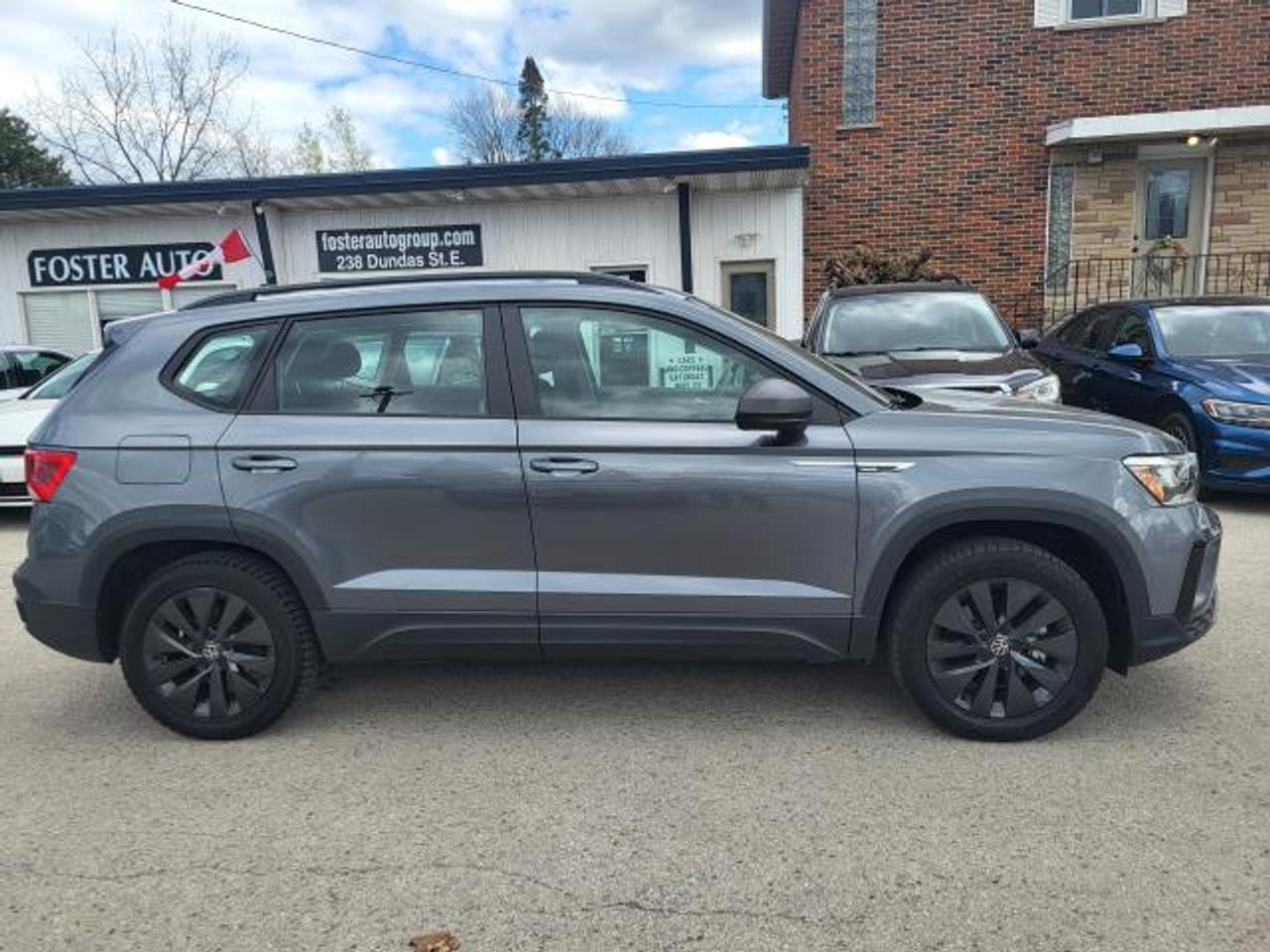 2022 Volkswagen Taos Trendline Photo1
