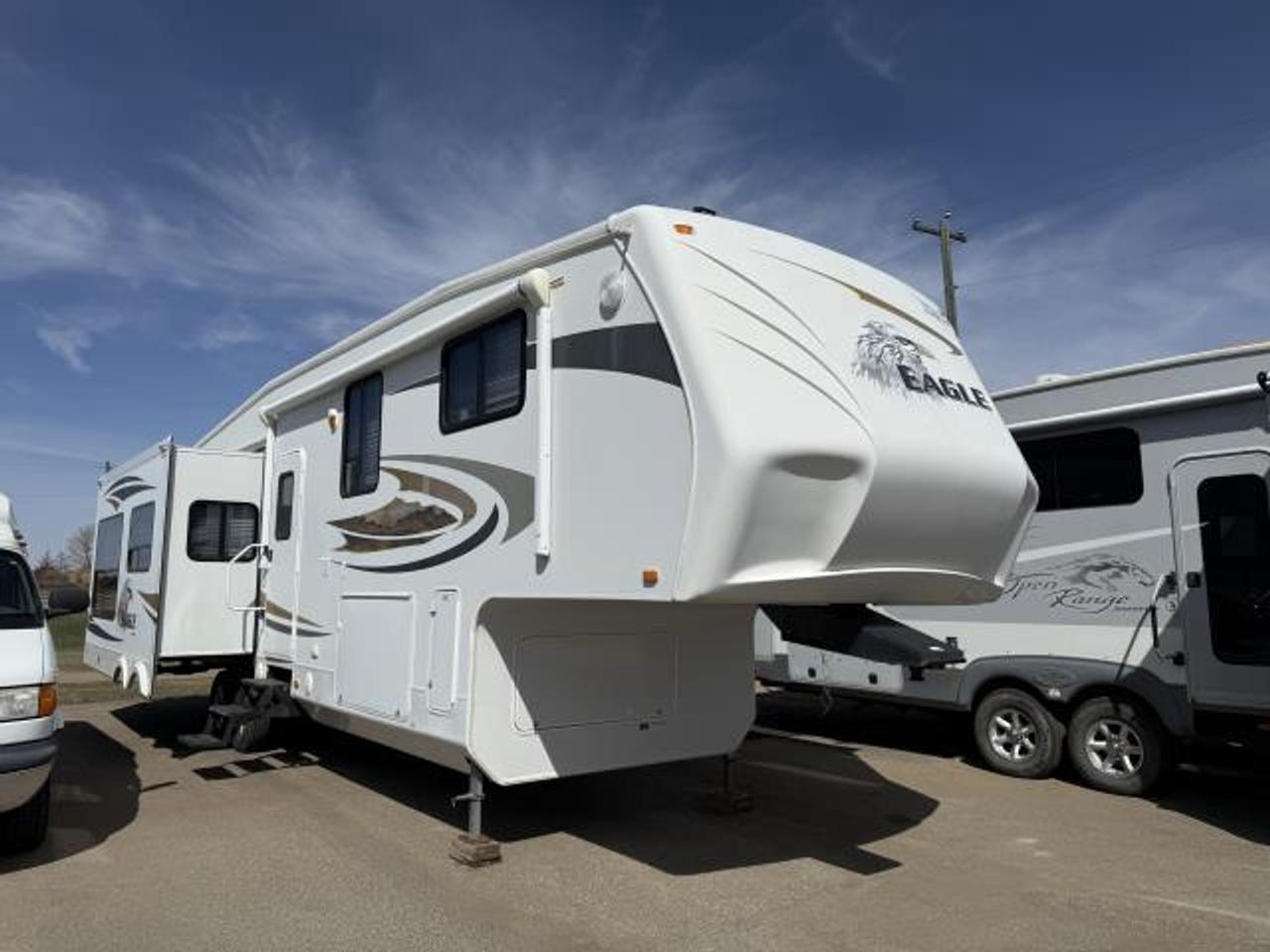 Used 2010 Jayco 351 RLTS - for sale in Stettler, AB