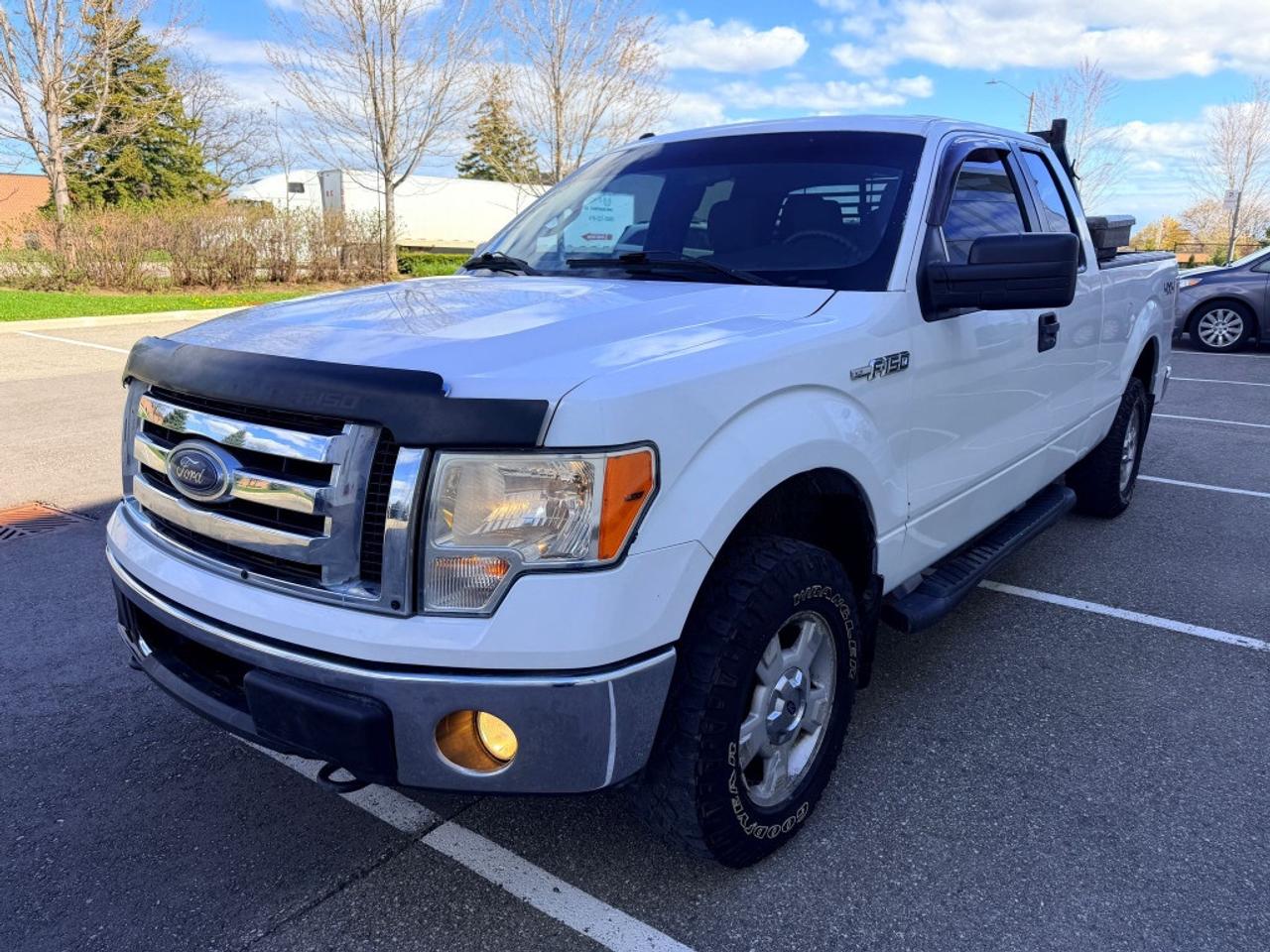 2012 Ford F-150 XLT 4x2 Super Cab Styleside 8 ft. box 163 in. WB Automatic Photo