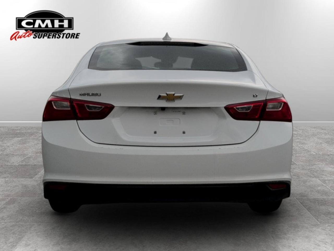 2023 Chevrolet Malibu LT  **APPLE CARPLAY - HTD SEATS** Photo