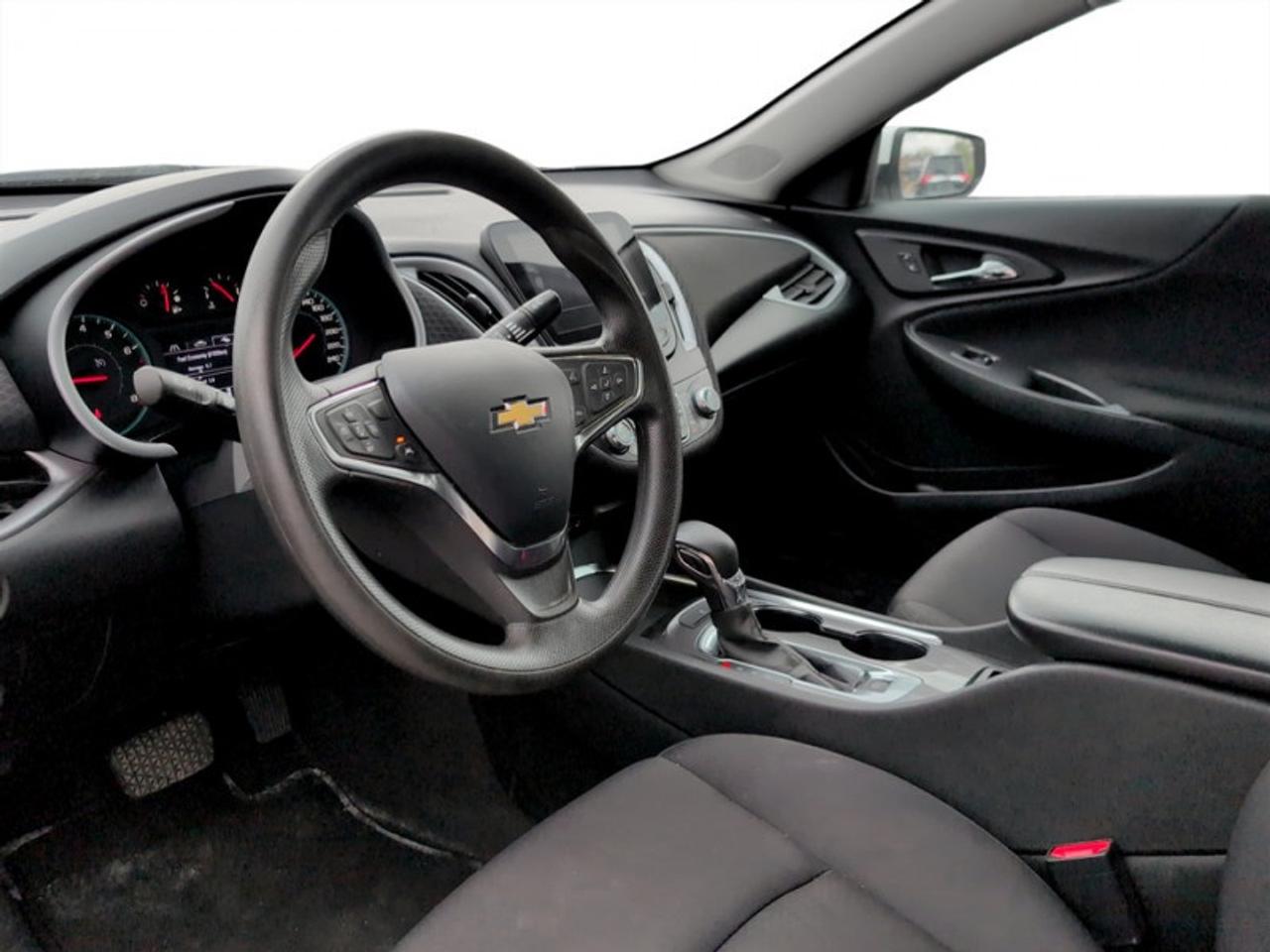 2023 Chevrolet Malibu LT  **APPLE CARPLAY - HTD SEATS** Photo
