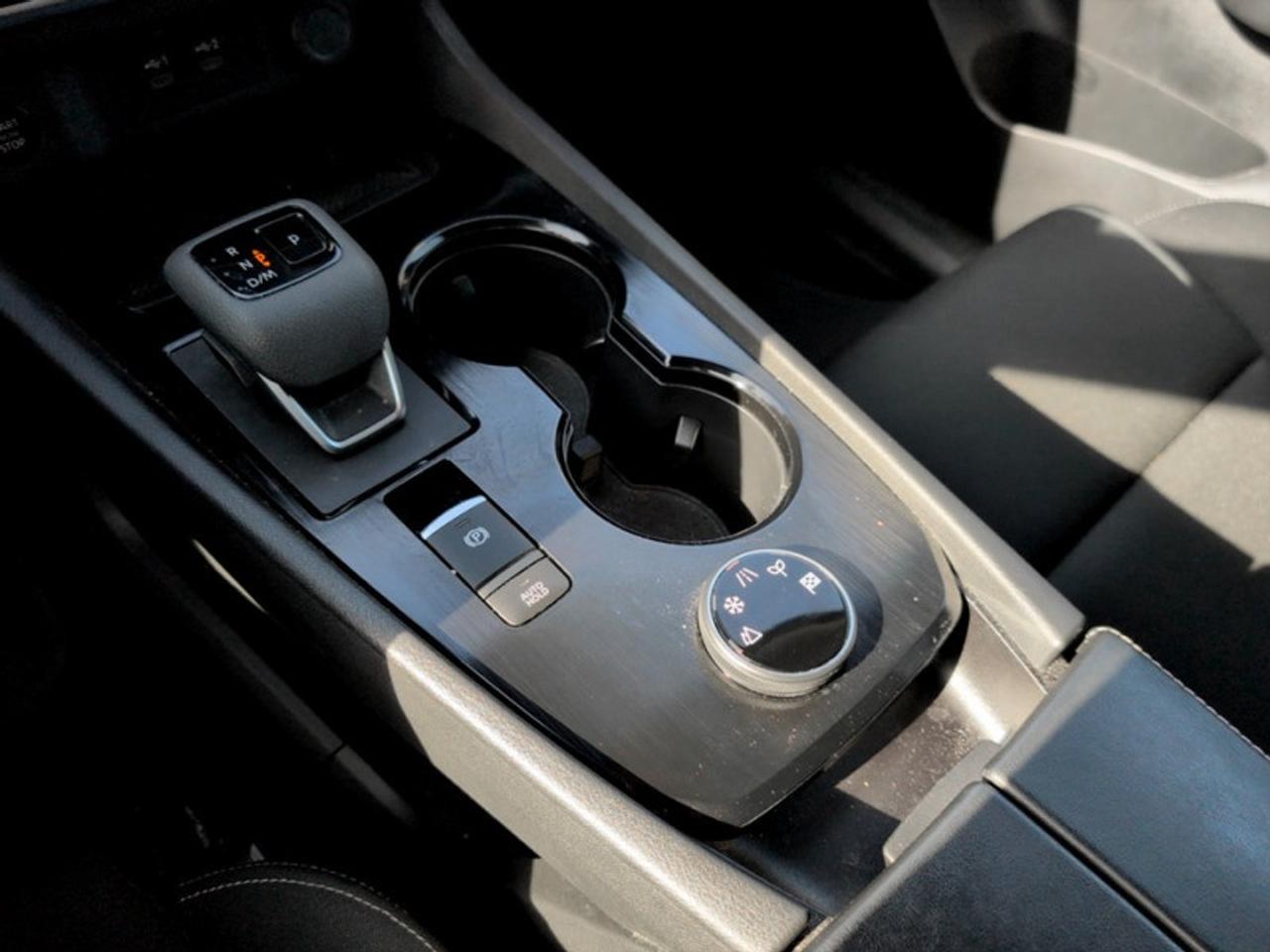 2024 Nissan Rogue S  **CLEAN CARFAX** Photo