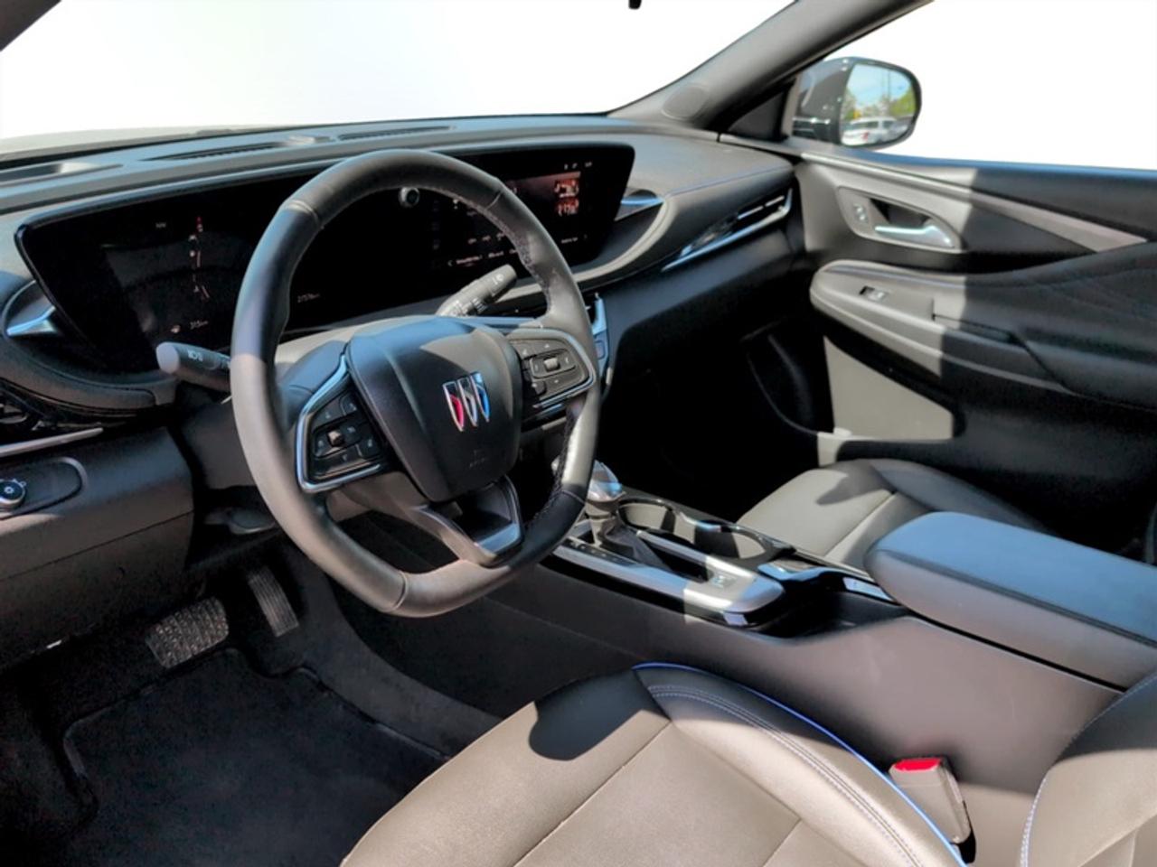 2024 Buick Envista Sport Touring  *LOW KMS - CLEAN CF* Photo