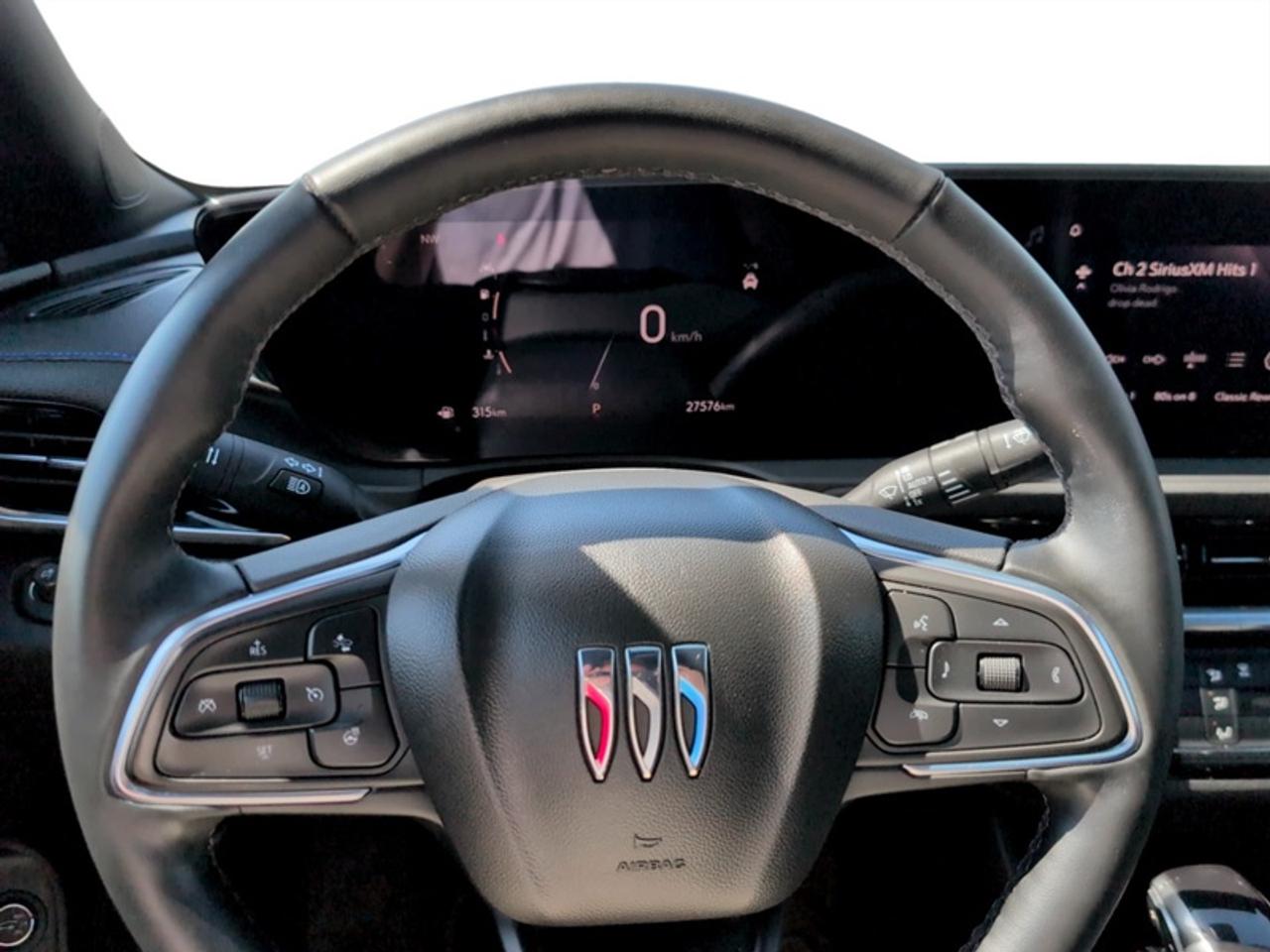 2024 Buick Envista Sport Touring  *LOW KMS - CLEAN CF* Photo