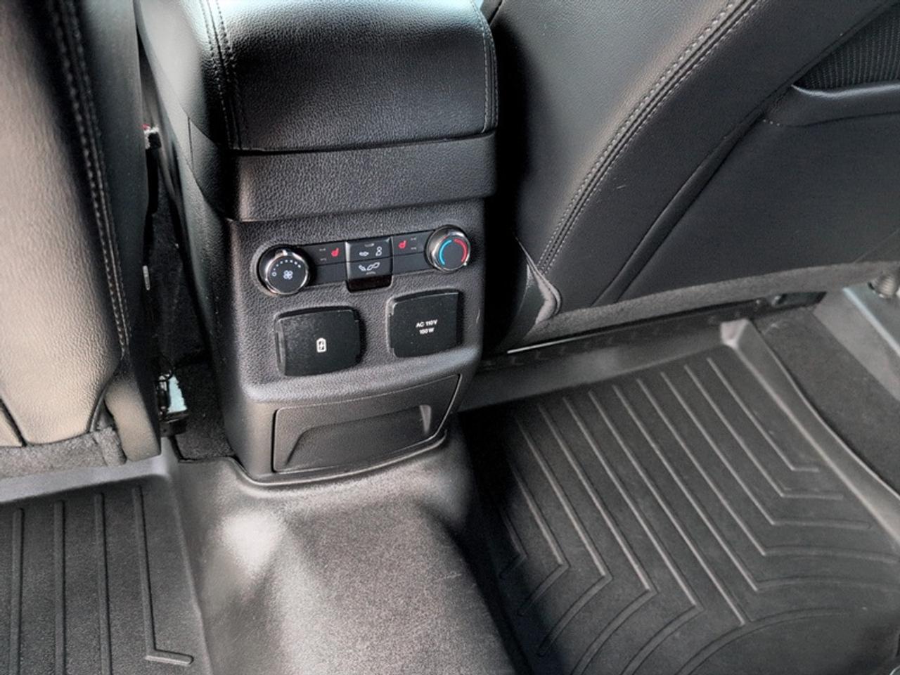 2019 Ford Explorer Limited  **LOW KMS - CLEAN CARFAX** Photo