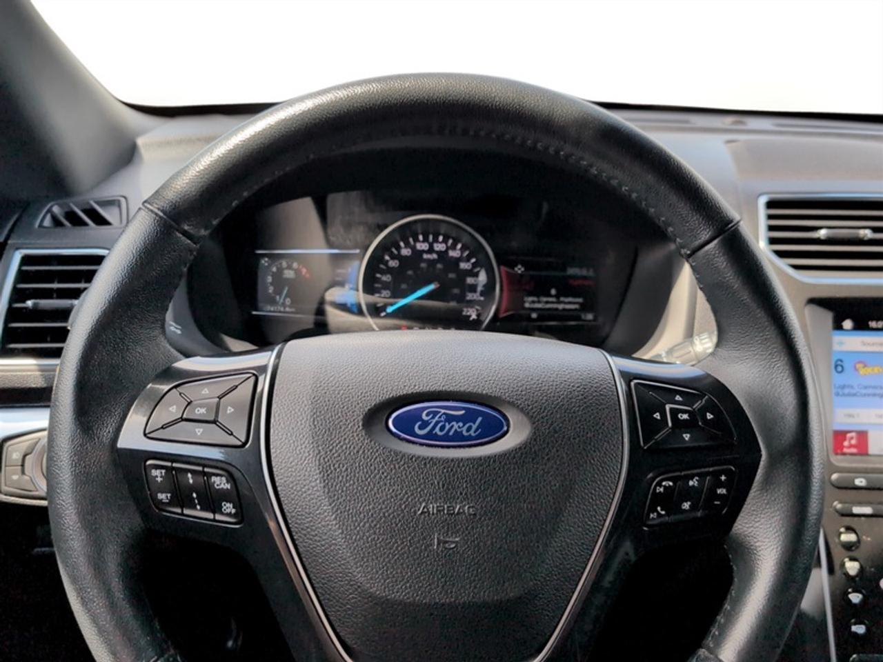 2019 Ford Explorer Limited  **LOW KMS - CLEAN CARFAX** Photo