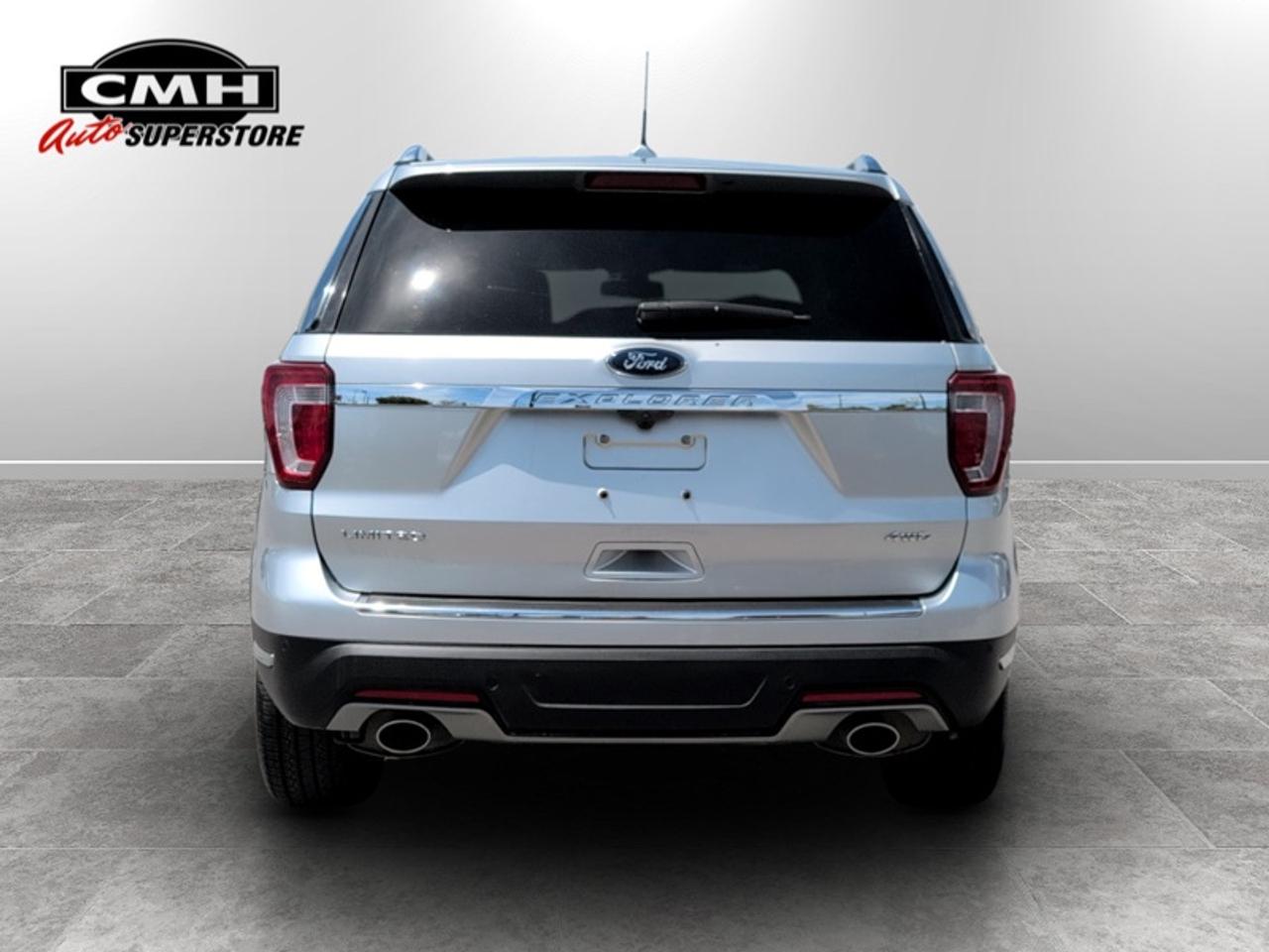 2019 Ford Explorer Limited  **LOW KMS - CLEAN CARFAX** Photo2