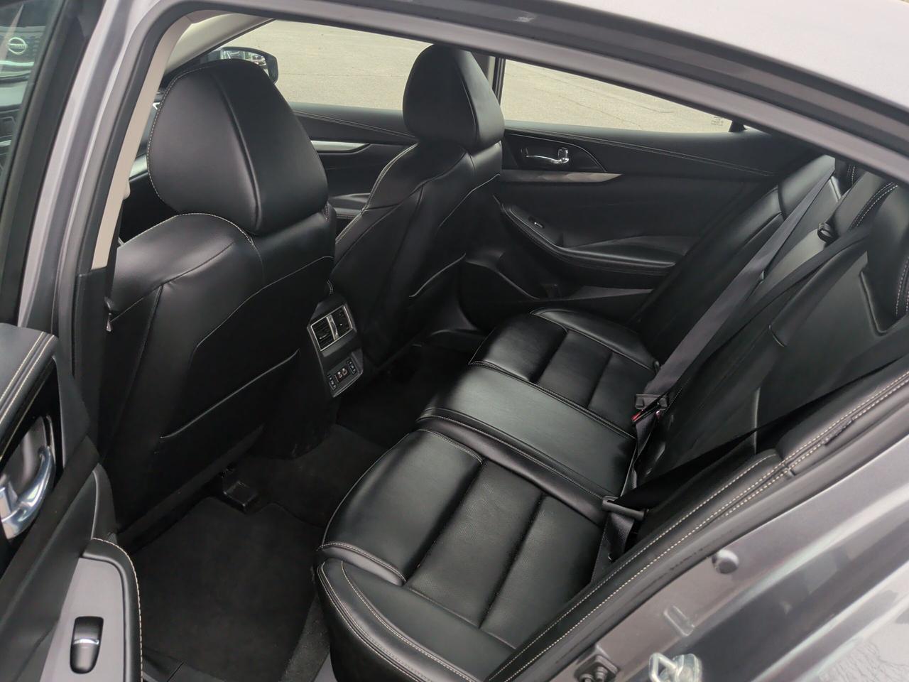 2023 Nissan Maxima SL