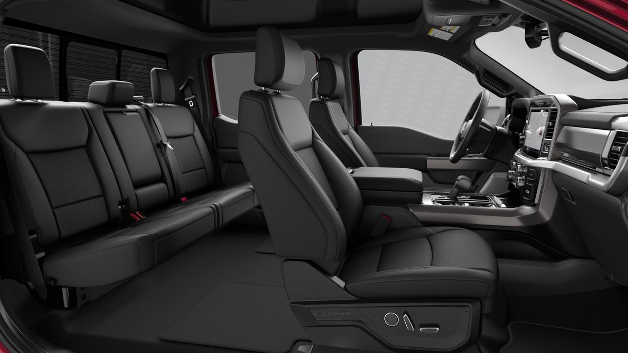 2026 Ford F-150 Lariat 4WD SuperCrew 5.5' Box Photo5