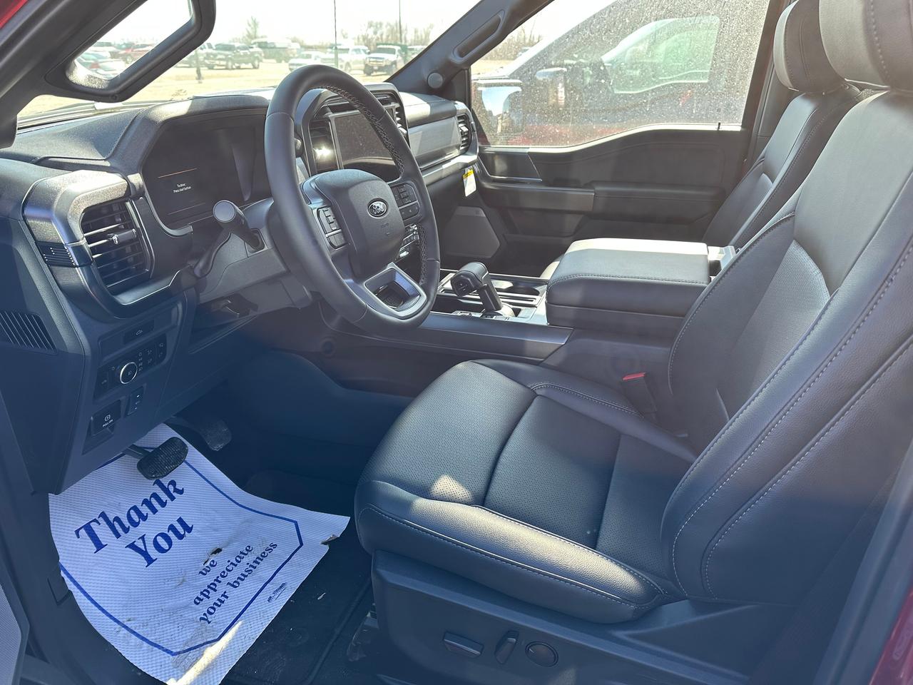 2026 Ford F-150 LARIAT 4WD SuperCrew 5.5' Box 501A Photo5
